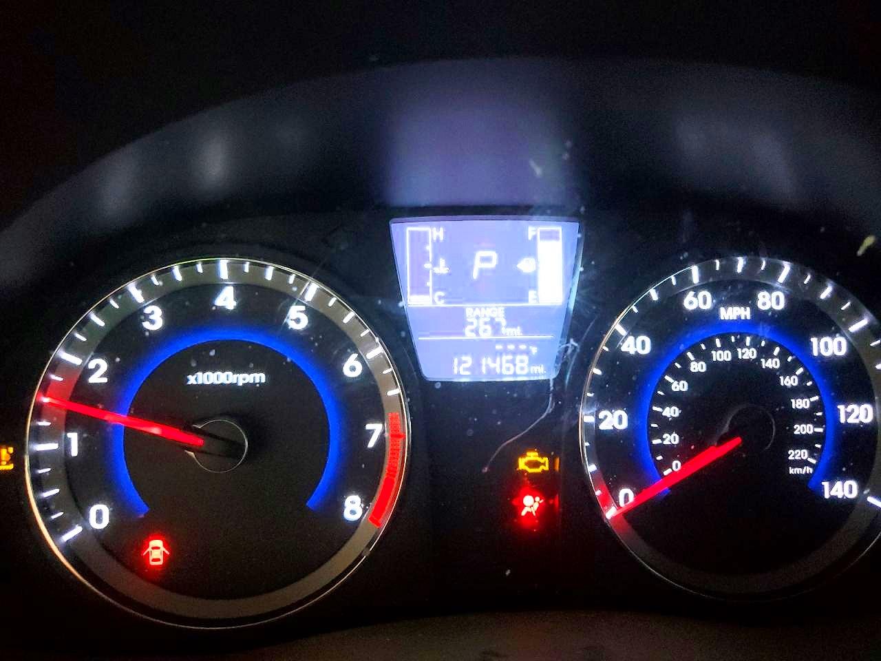 2015 Hyundai Accent Sport Orange vin: KMHCU5AE5FU217680