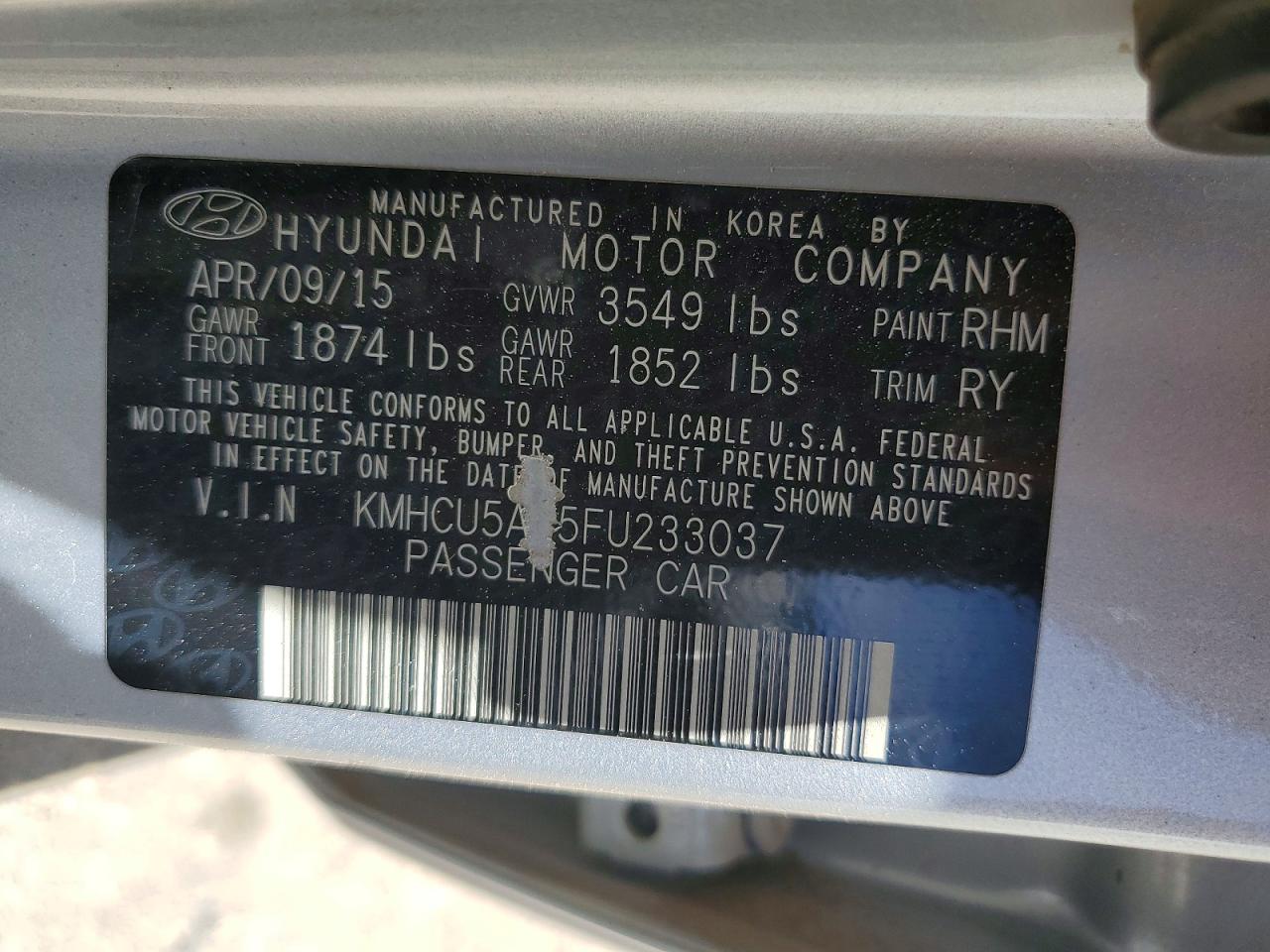 2015 Hyundai Accent Sport Silver vin: KMHCU5AE5FU233037