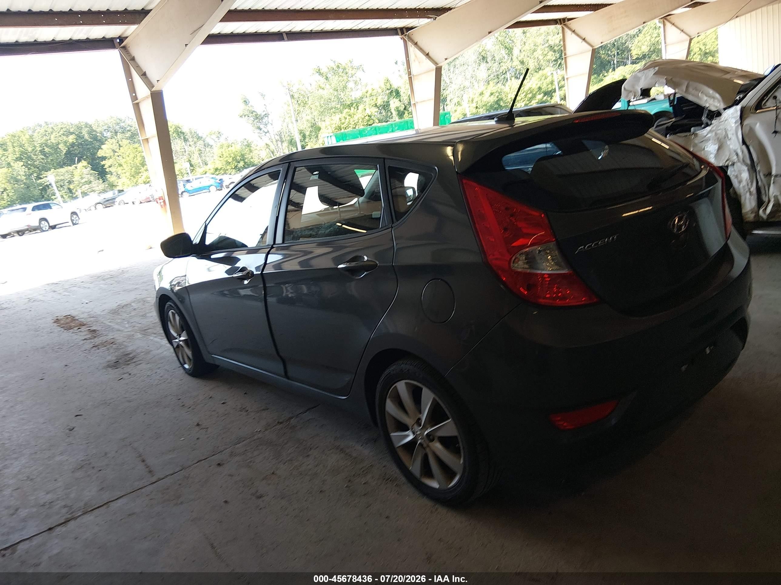 2012 Hyundai Accent Se Gray vin: KMHCU5AE6CU041914