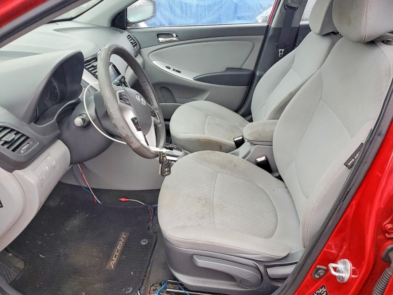 2012 Hyundai Accent Se Red vin: KMHCU5AE6CU042089