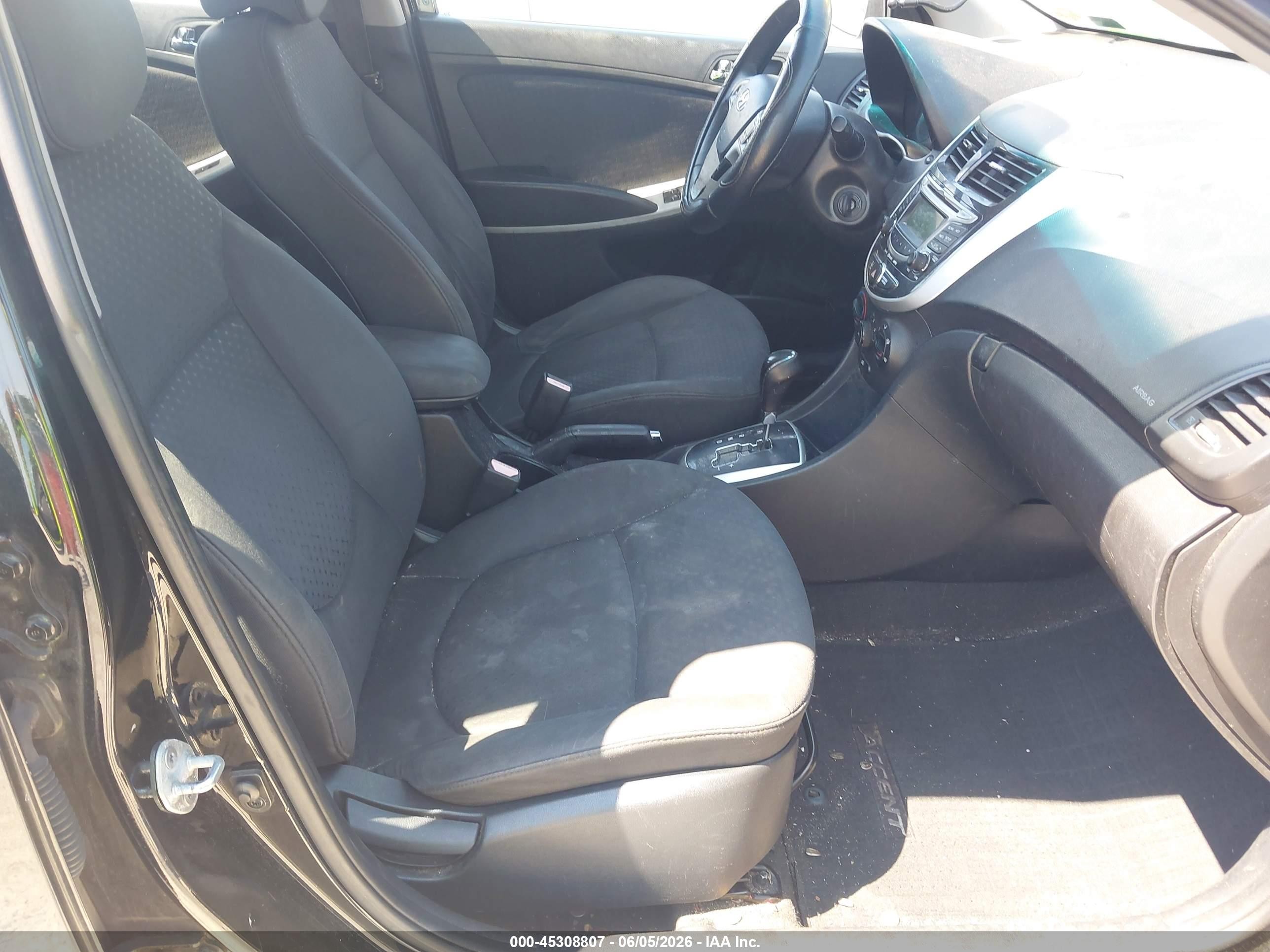 2013 Hyundai Accent Se Черный vin: KMHCU5AE6DU070587