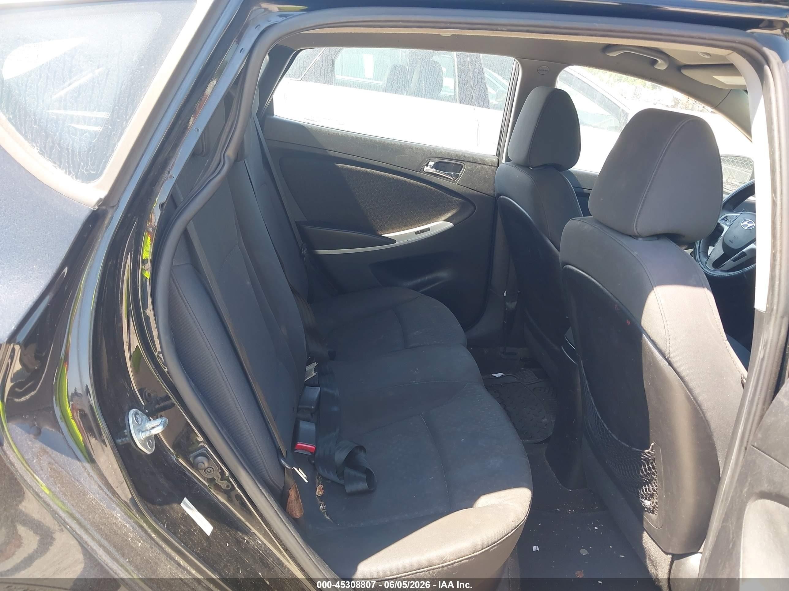2013 Hyundai Accent Se Черный vin: KMHCU5AE6DU070587