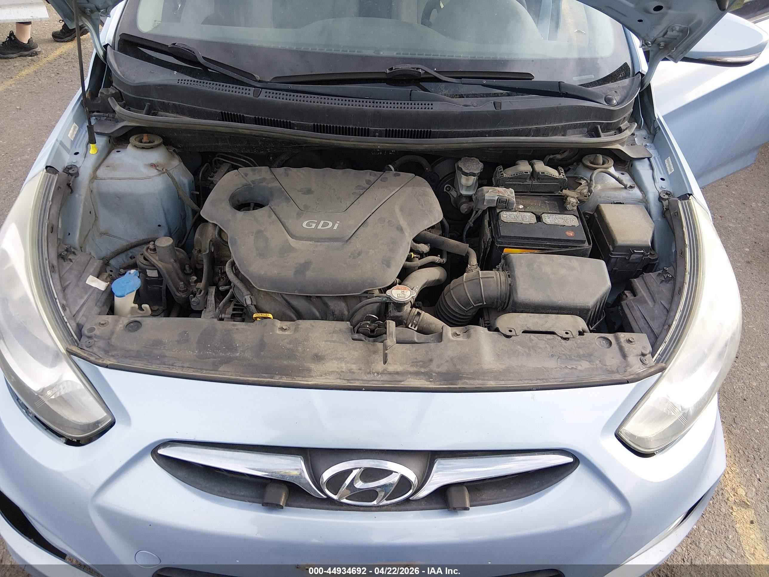 2013 Hyundai Accent Se Blue vin: KMHCU5AE6DU073652