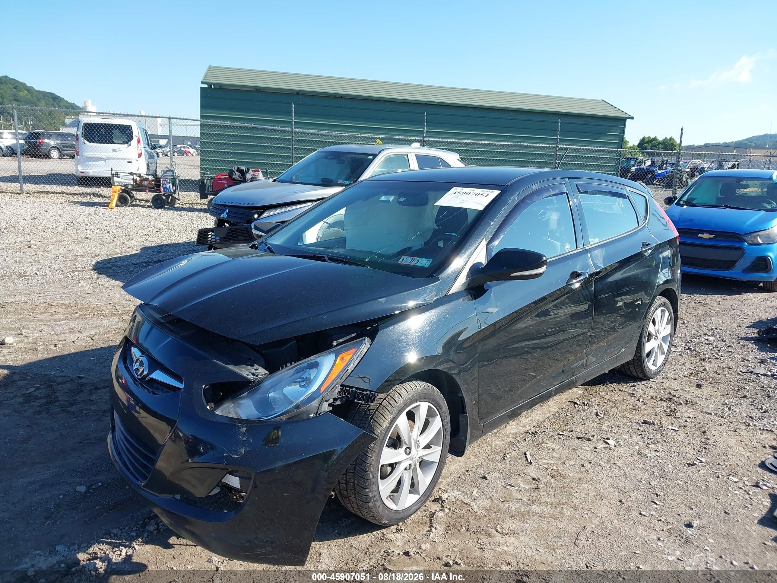 2013 Hyundai Accent Se Black vin: KMHCU5AE6DU091441