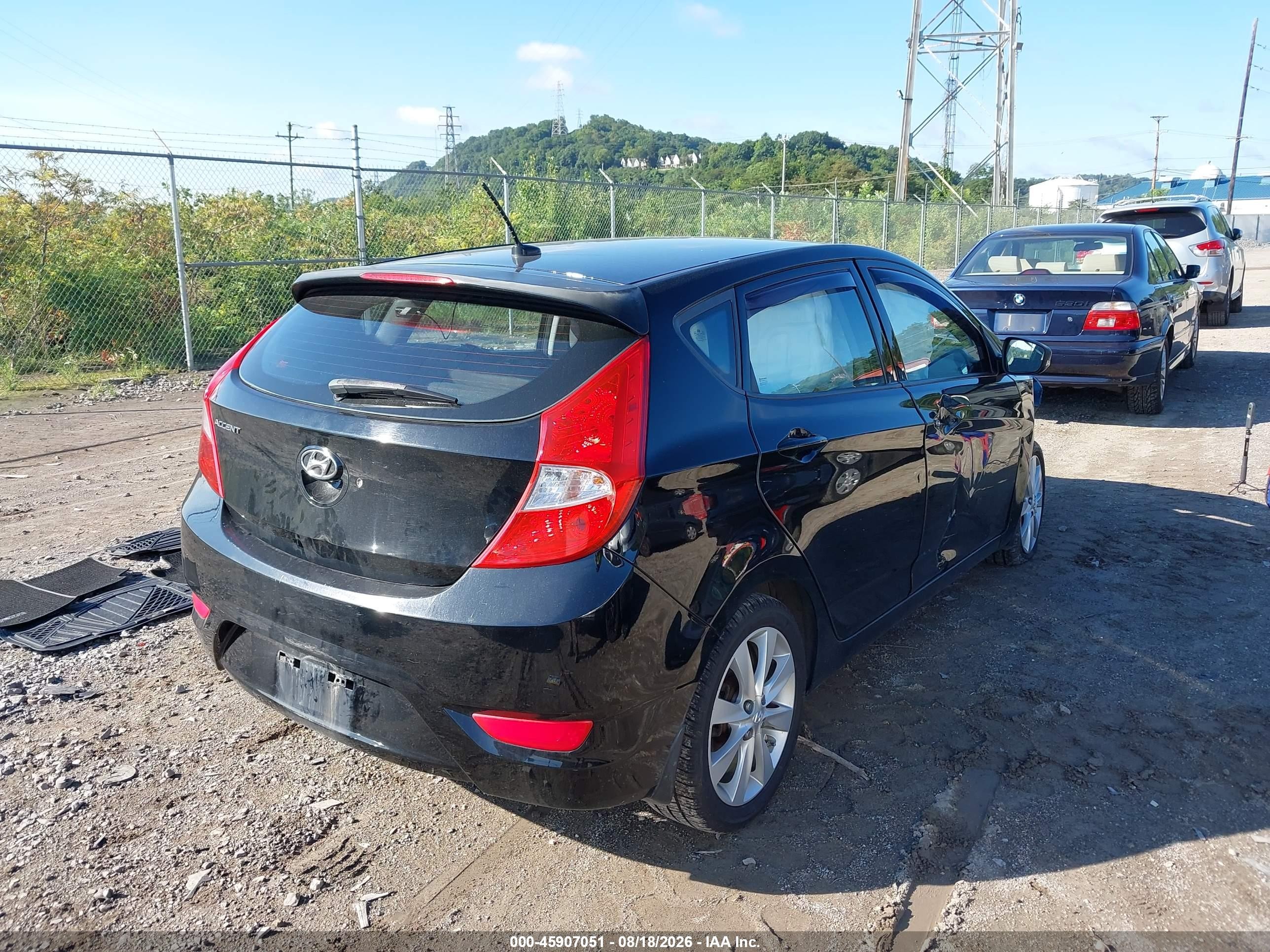 2013 Hyundai Accent Se Black vin: KMHCU5AE6DU091441