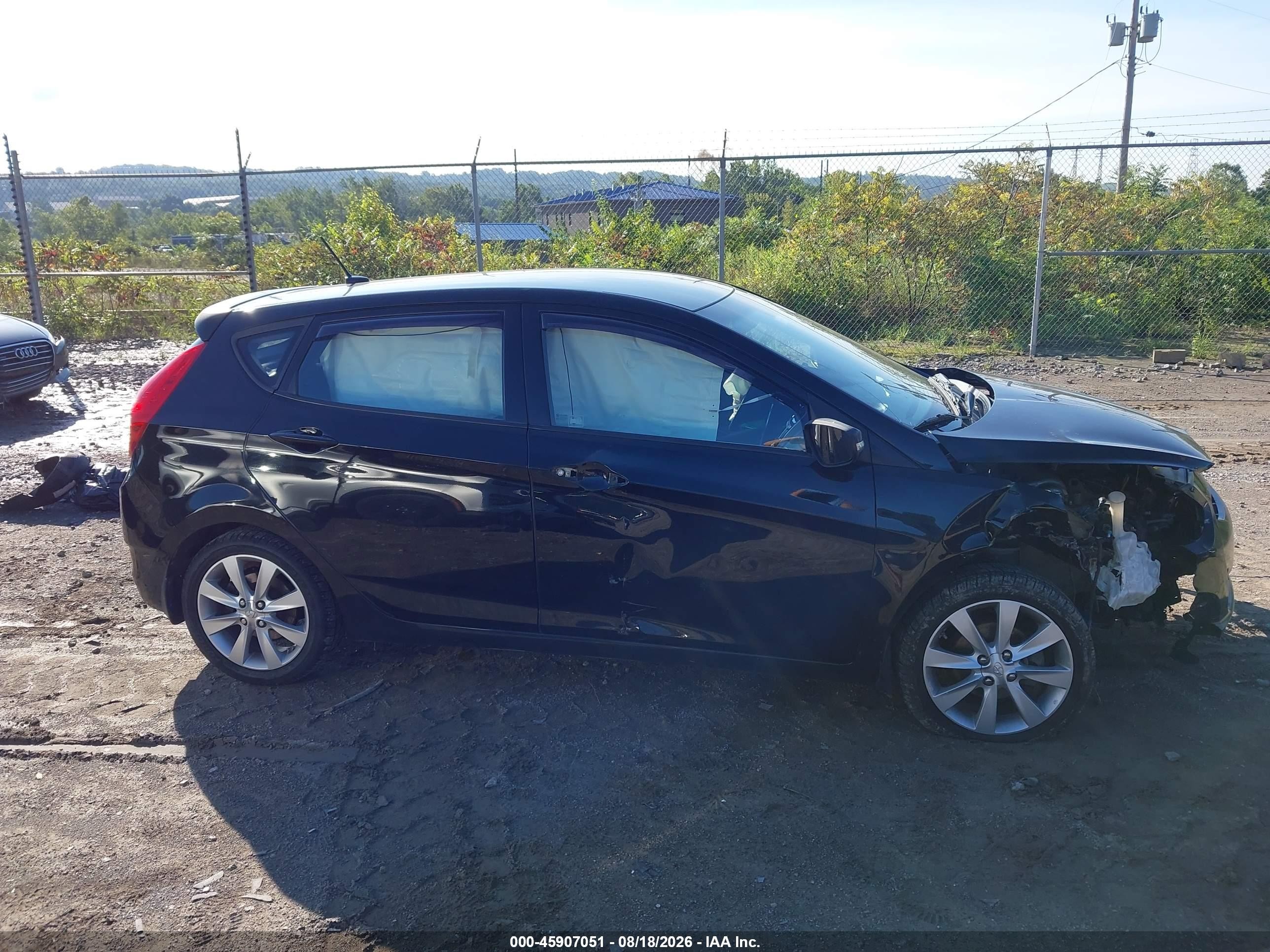 2013 Hyundai Accent Se Black vin: KMHCU5AE6DU091441