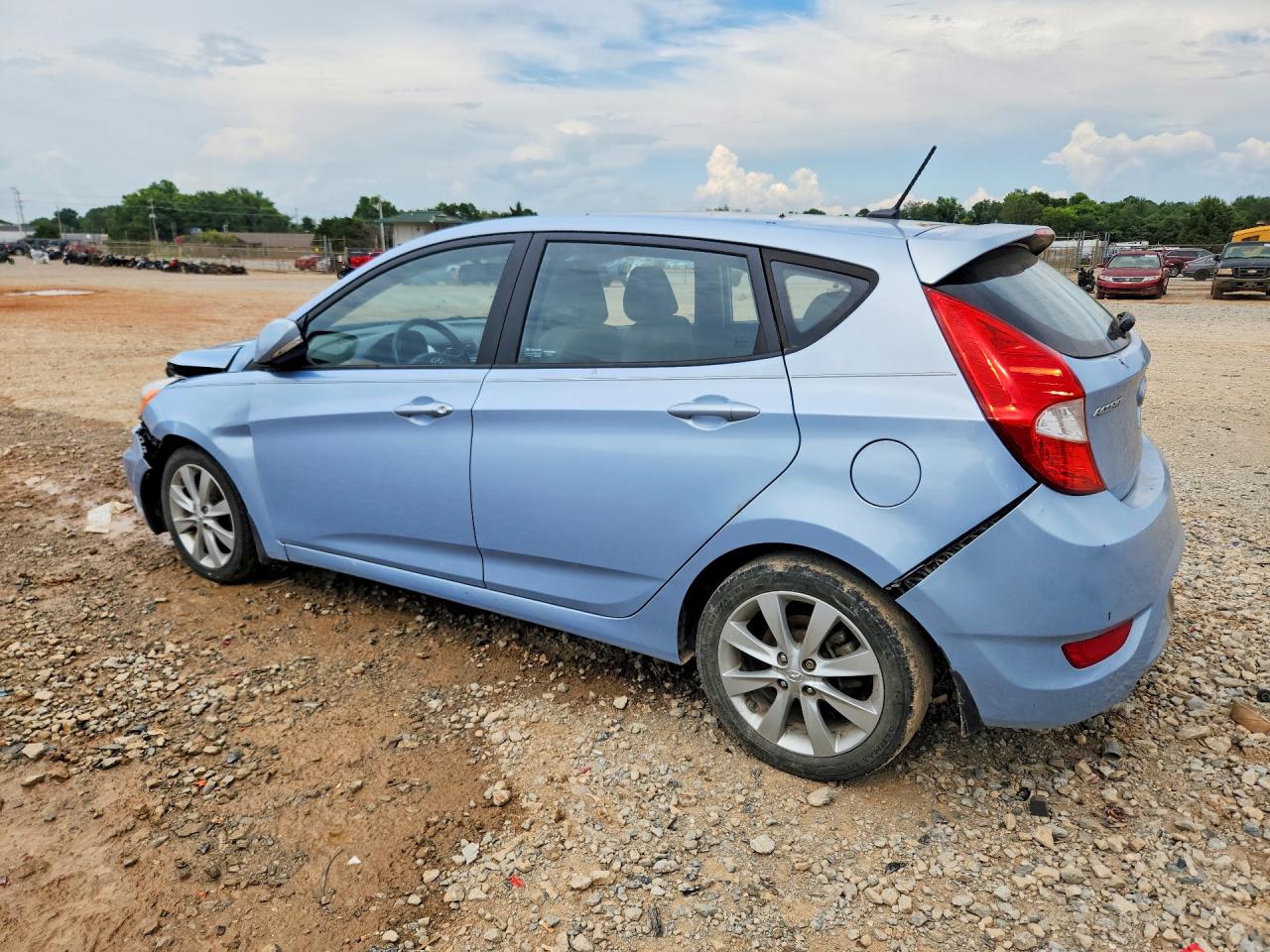 2014 Hyundai Accent Se Blue vin: KMHCU5AE6EU150439
