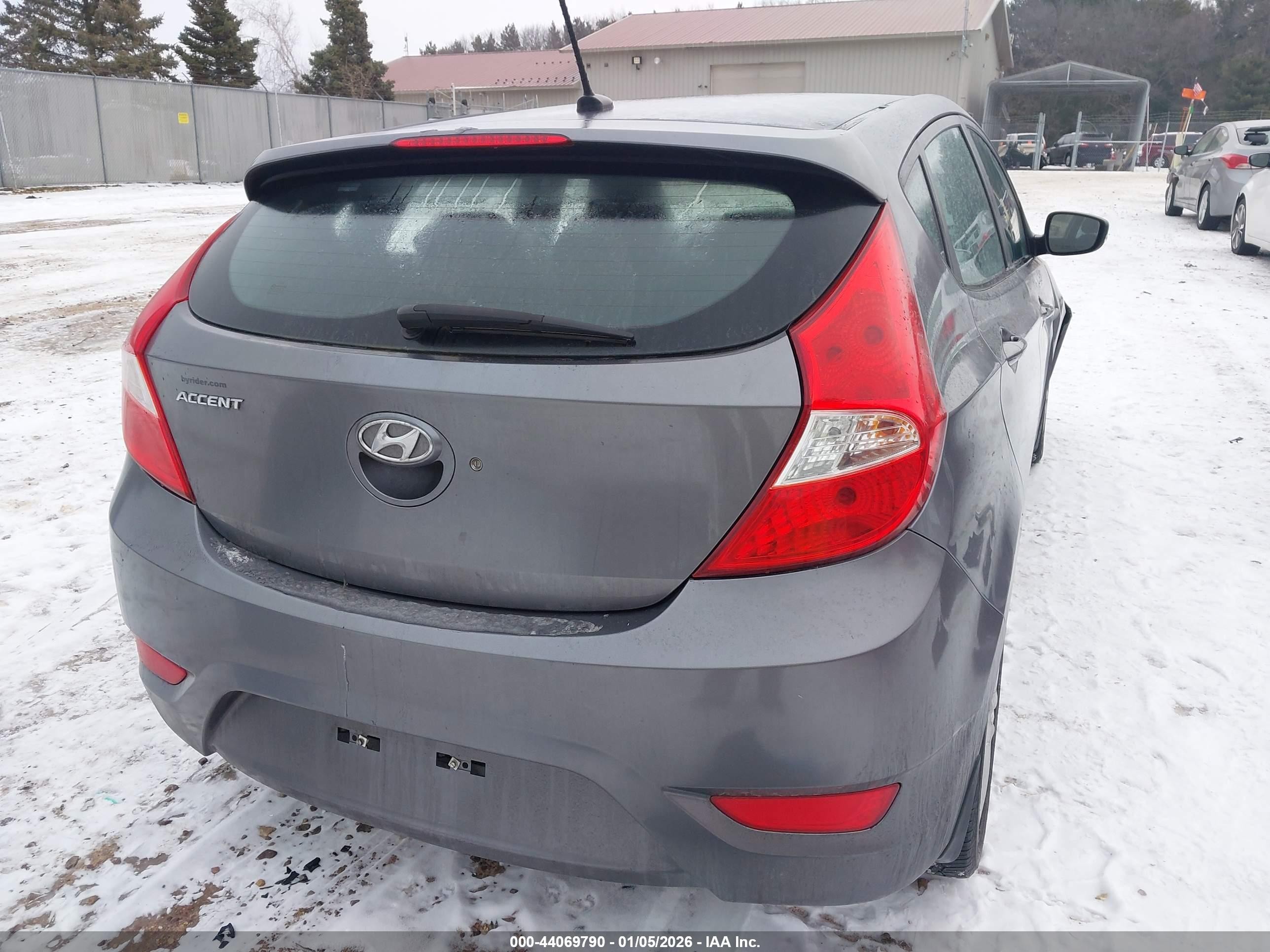 2014 Hyundai Accent Se Gray vin: KMHCU5AE6EU196028