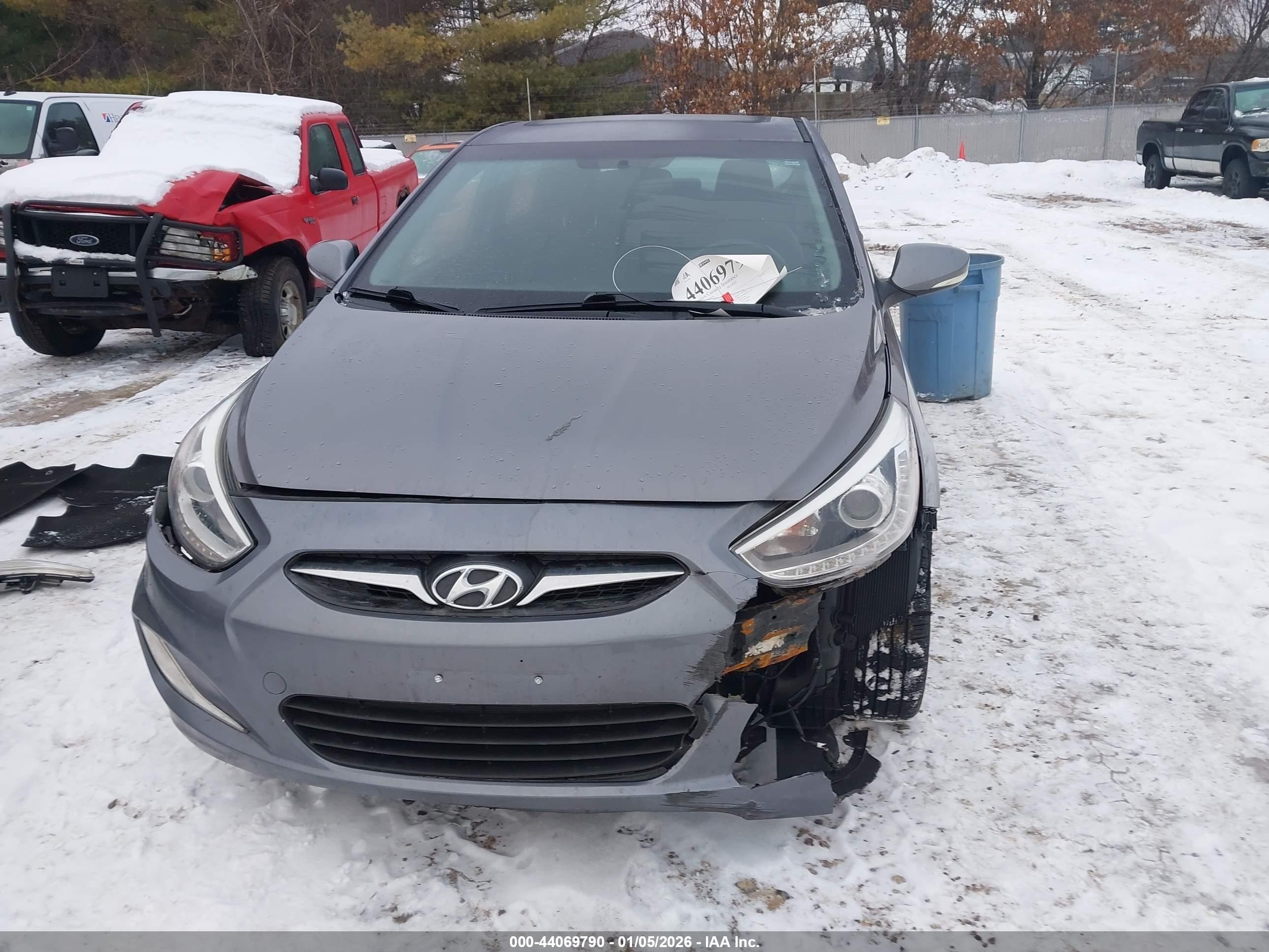 2014 Hyundai Accent Se Gray vin: KMHCU5AE6EU196028