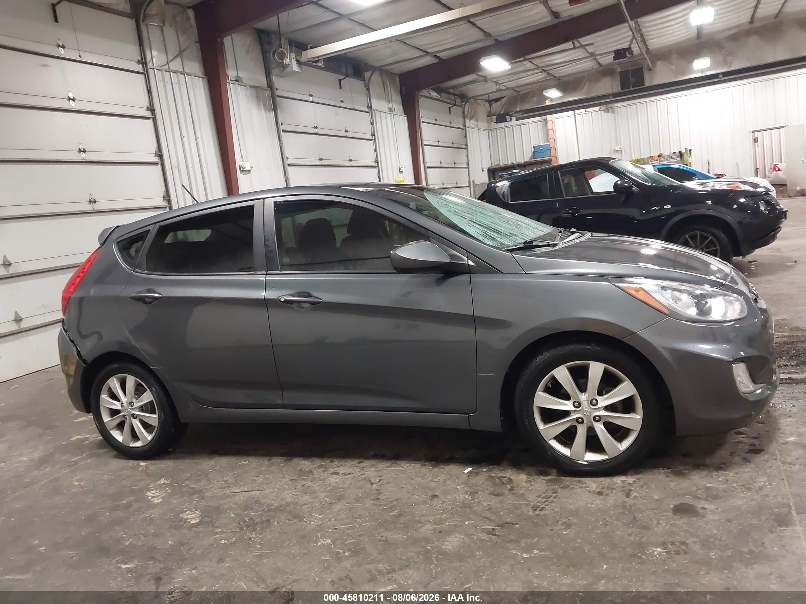 2012 Hyundai Accent Se Gray vin: KMHCU5AE7CU017878