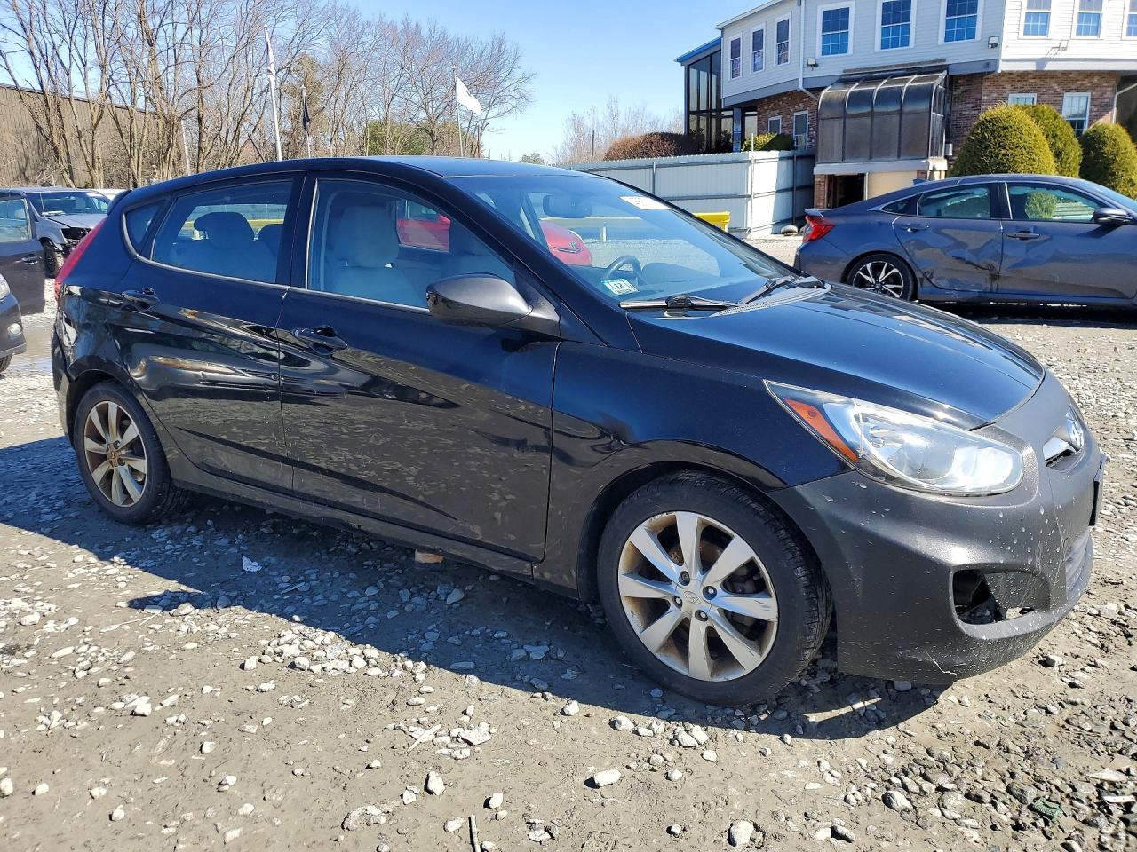 2012 Hyundai Accent Se Black vin: KMHCU5AE7CU032543