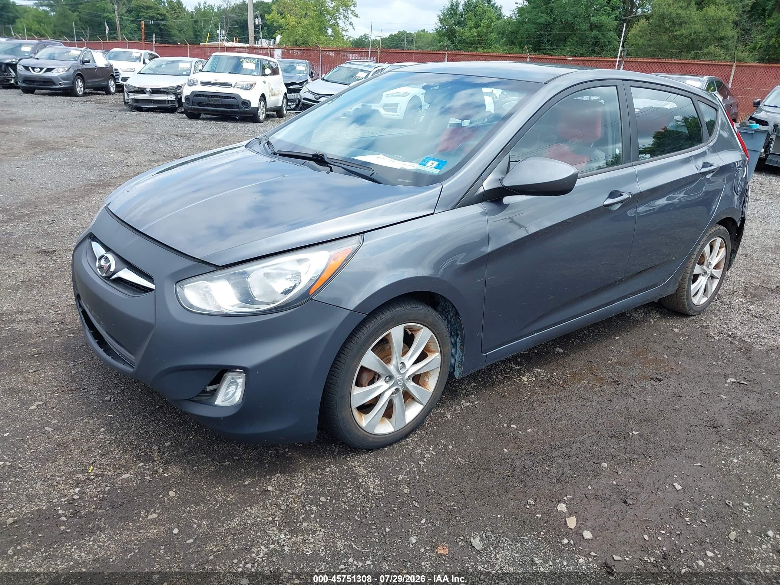 2012 Hyundai Accent Se Gray vin: KMHCU5AE7CU054932