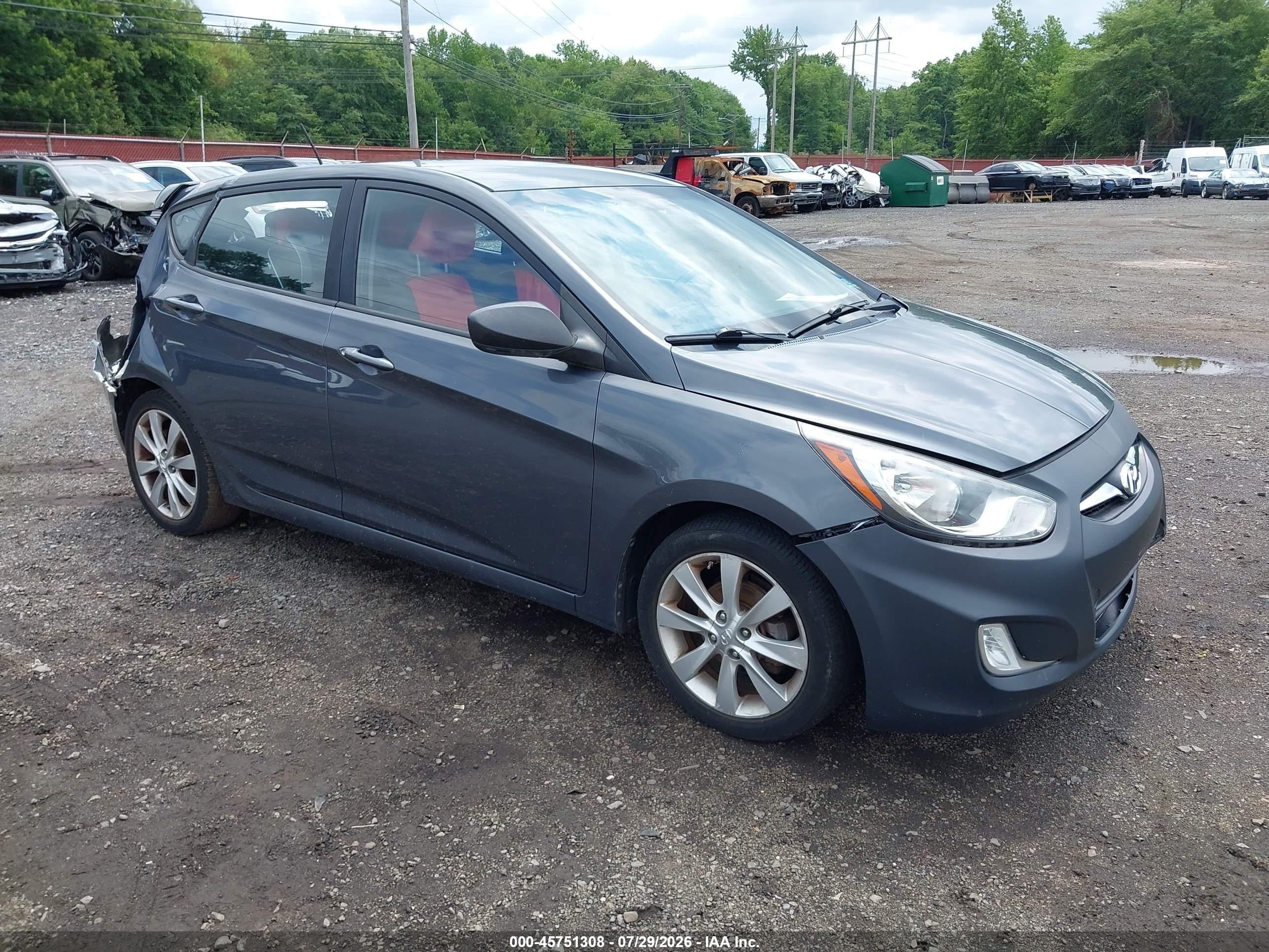 2012 Hyundai Accent Se Gray vin: KMHCU5AE7CU054932