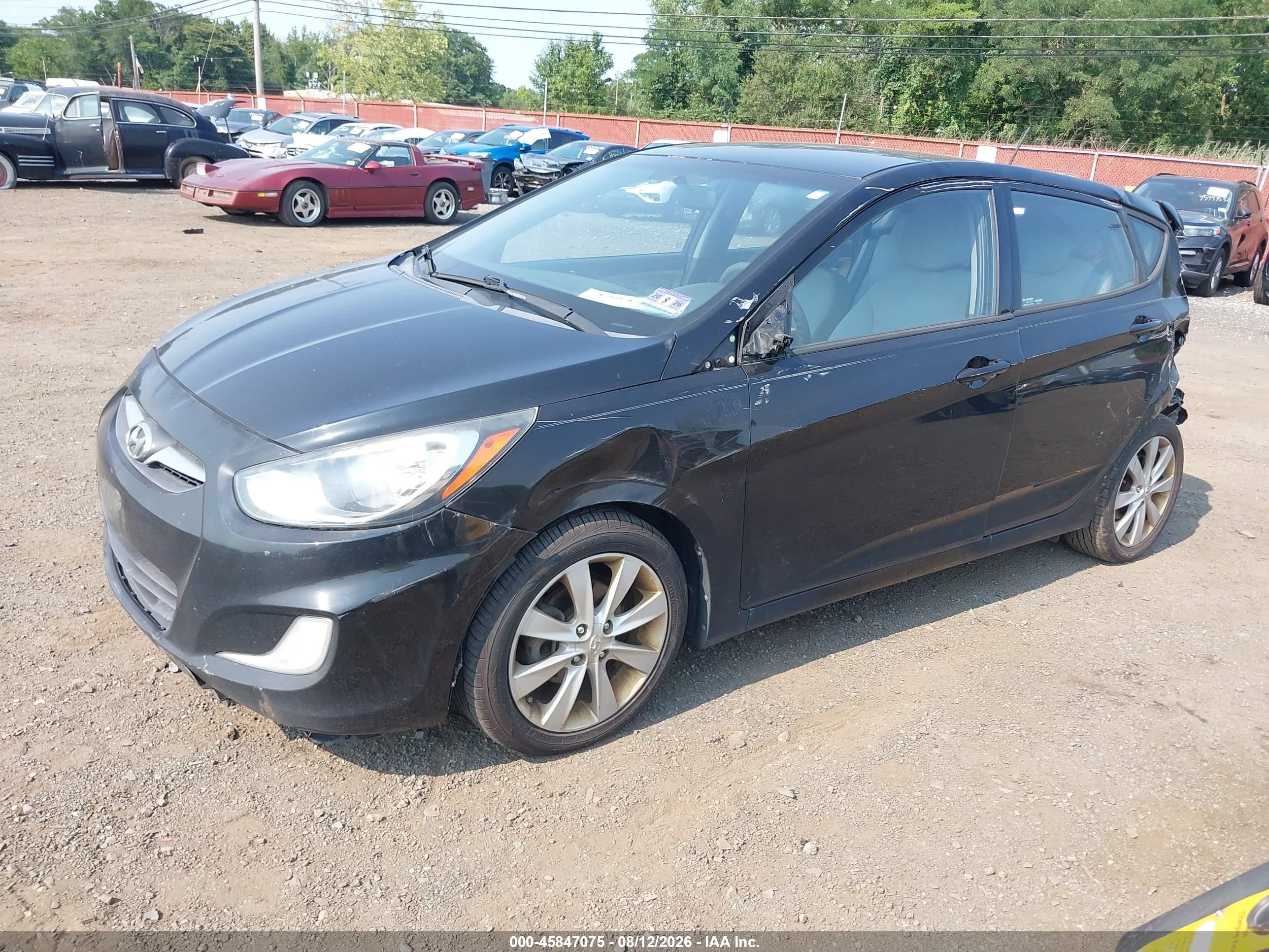 2013 Hyundai Accent Se Черный vin: KMHCU5AE7DU119845