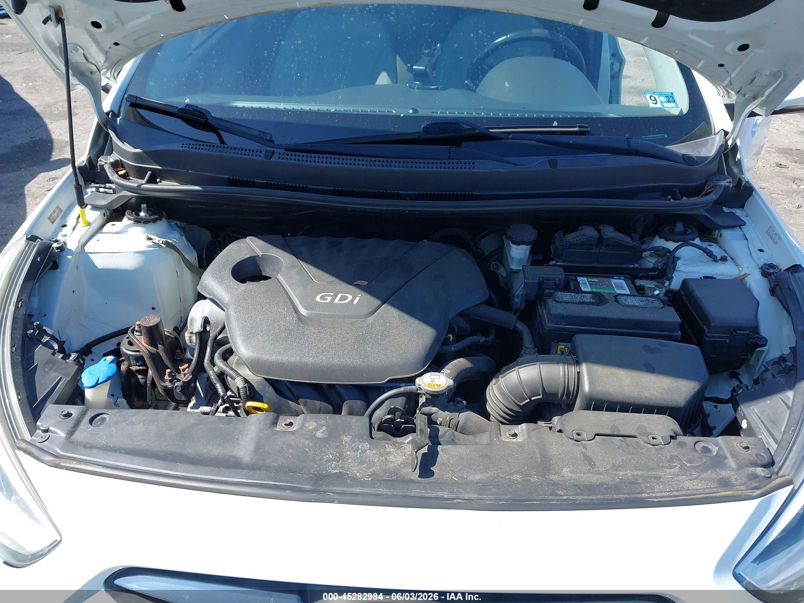 2014 Hyundai Accent Se White vin: KMHCU5AE7EU168206
