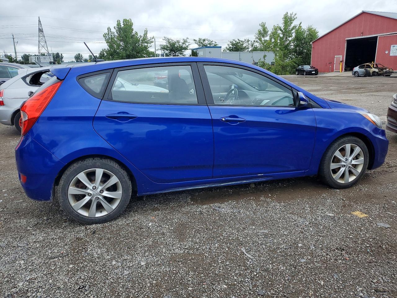 2014 Hyundai Accent Se Blue vin: KMHCU5AE7EU171087
