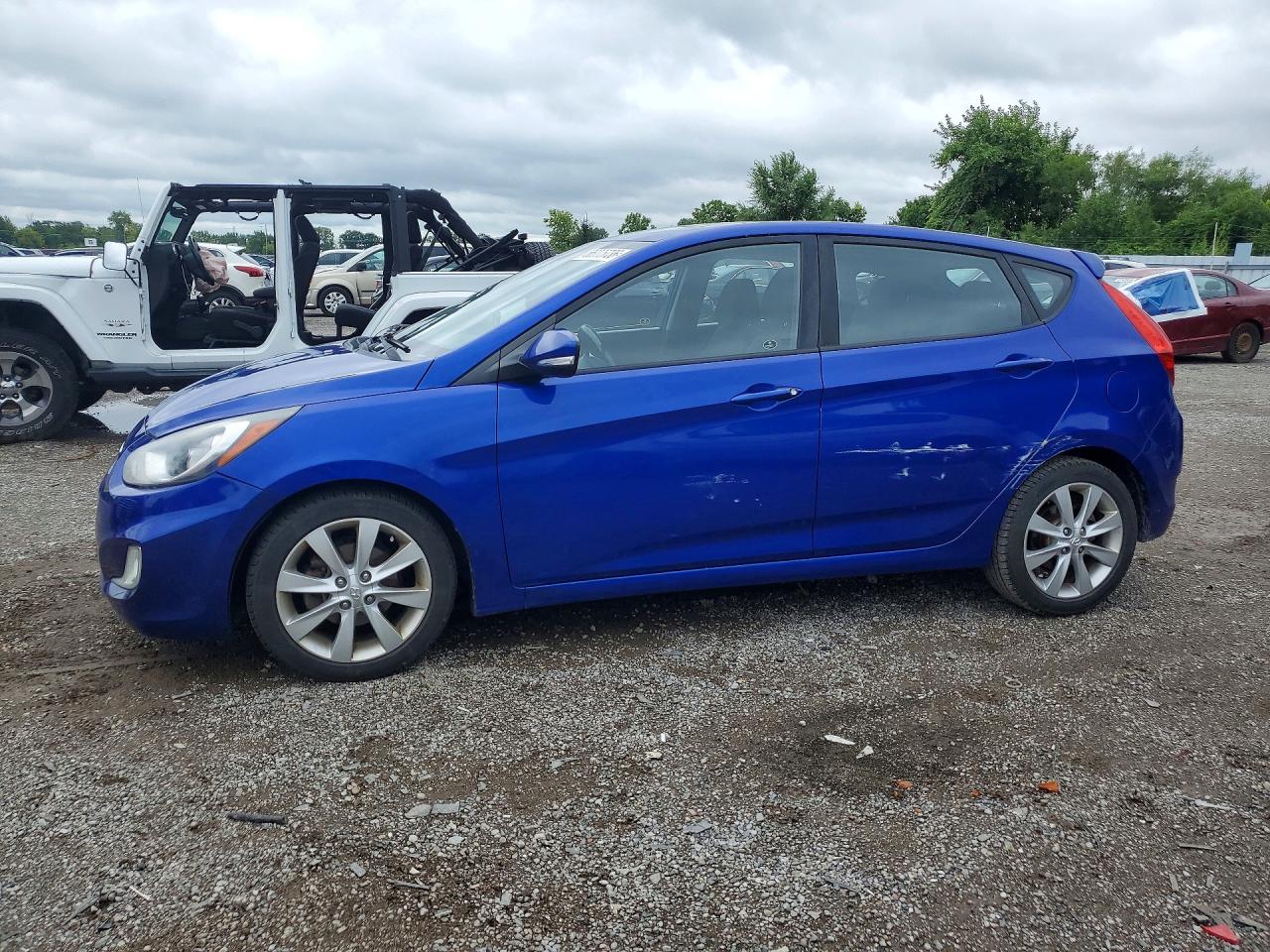2014 Hyundai Accent Se Blue vin: KMHCU5AE7EU171087