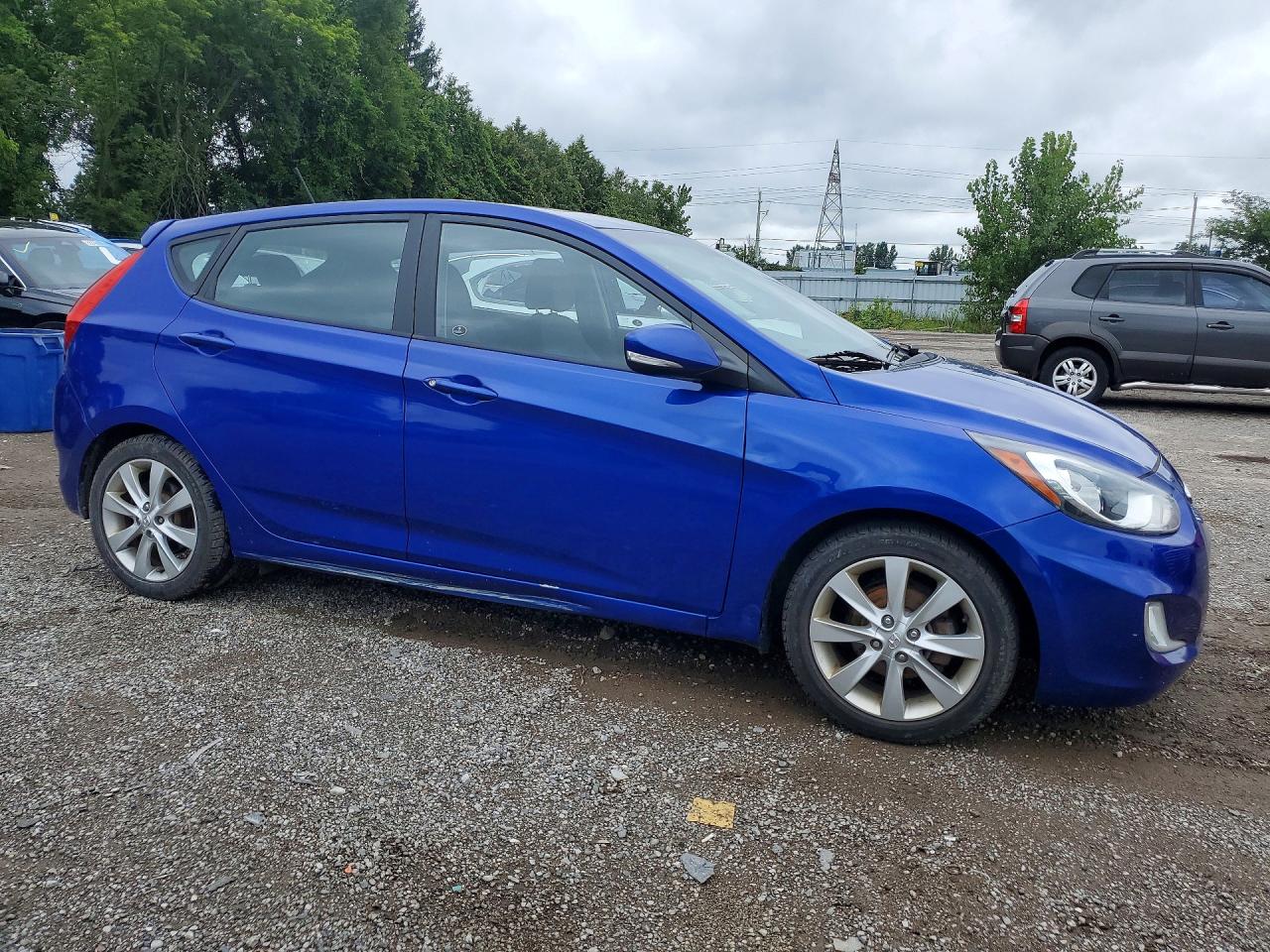 2014 Hyundai Accent Se Blue vin: KMHCU5AE7EU171087