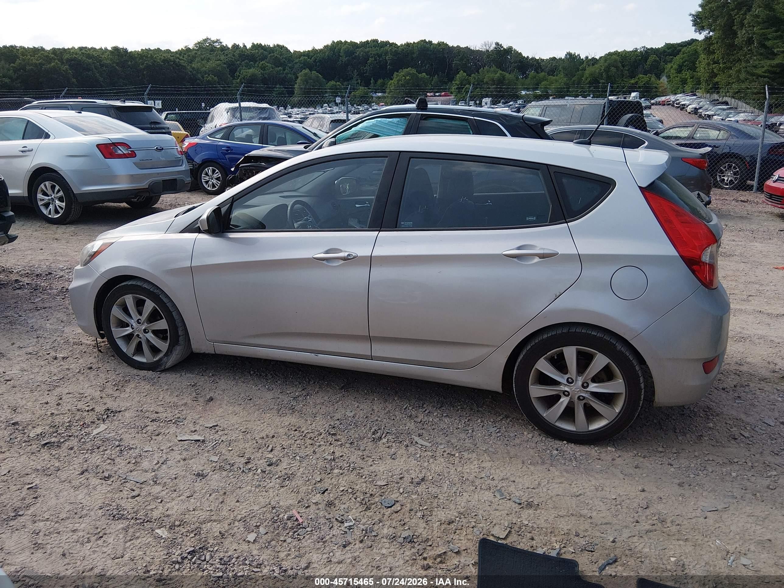 2012 Hyundai Accent Se Silver vin: KMHCU5AE8CU004573