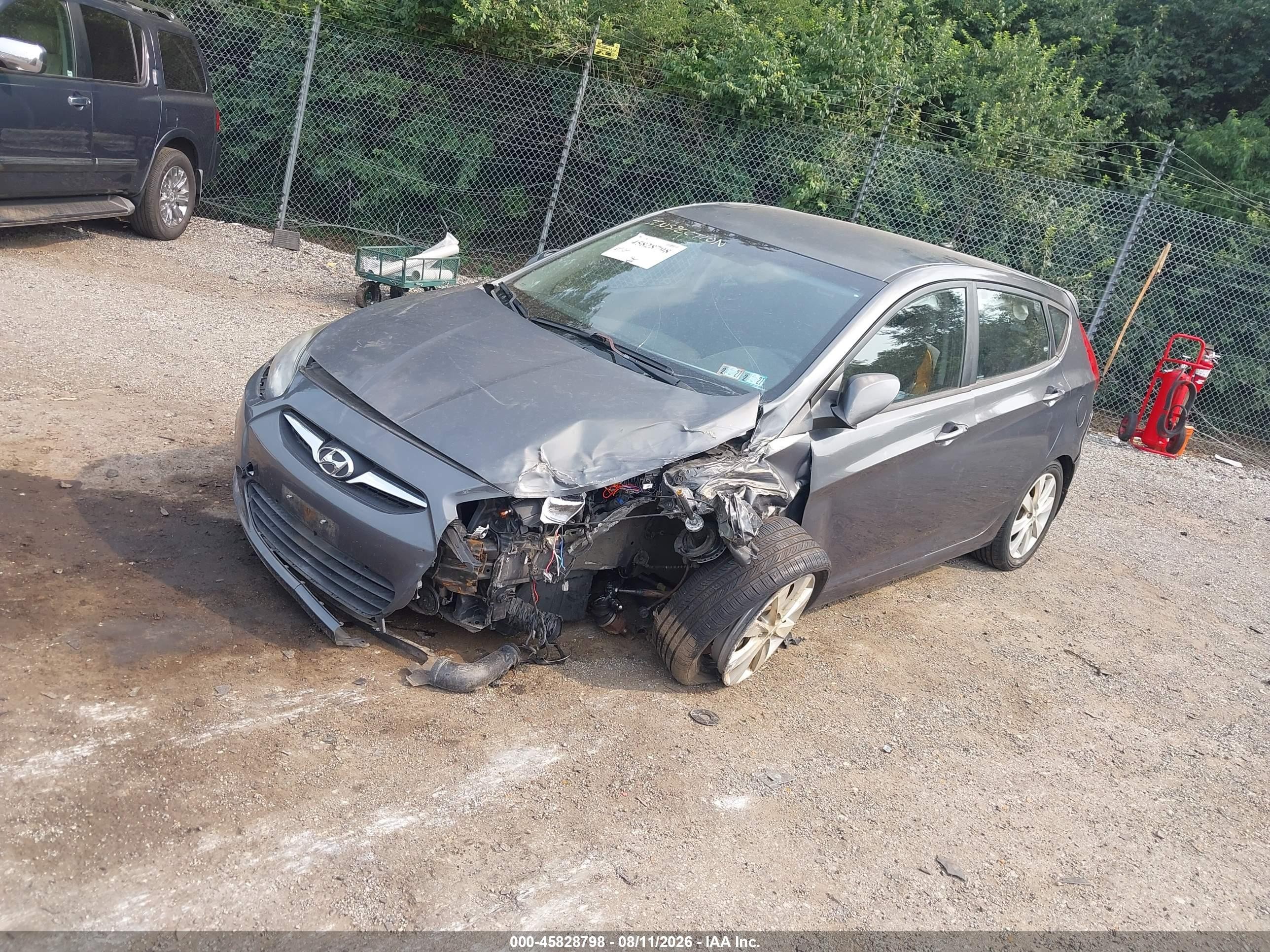 2012 Hyundai Accent Se Gray vin: KMHCU5AE8CU026198
