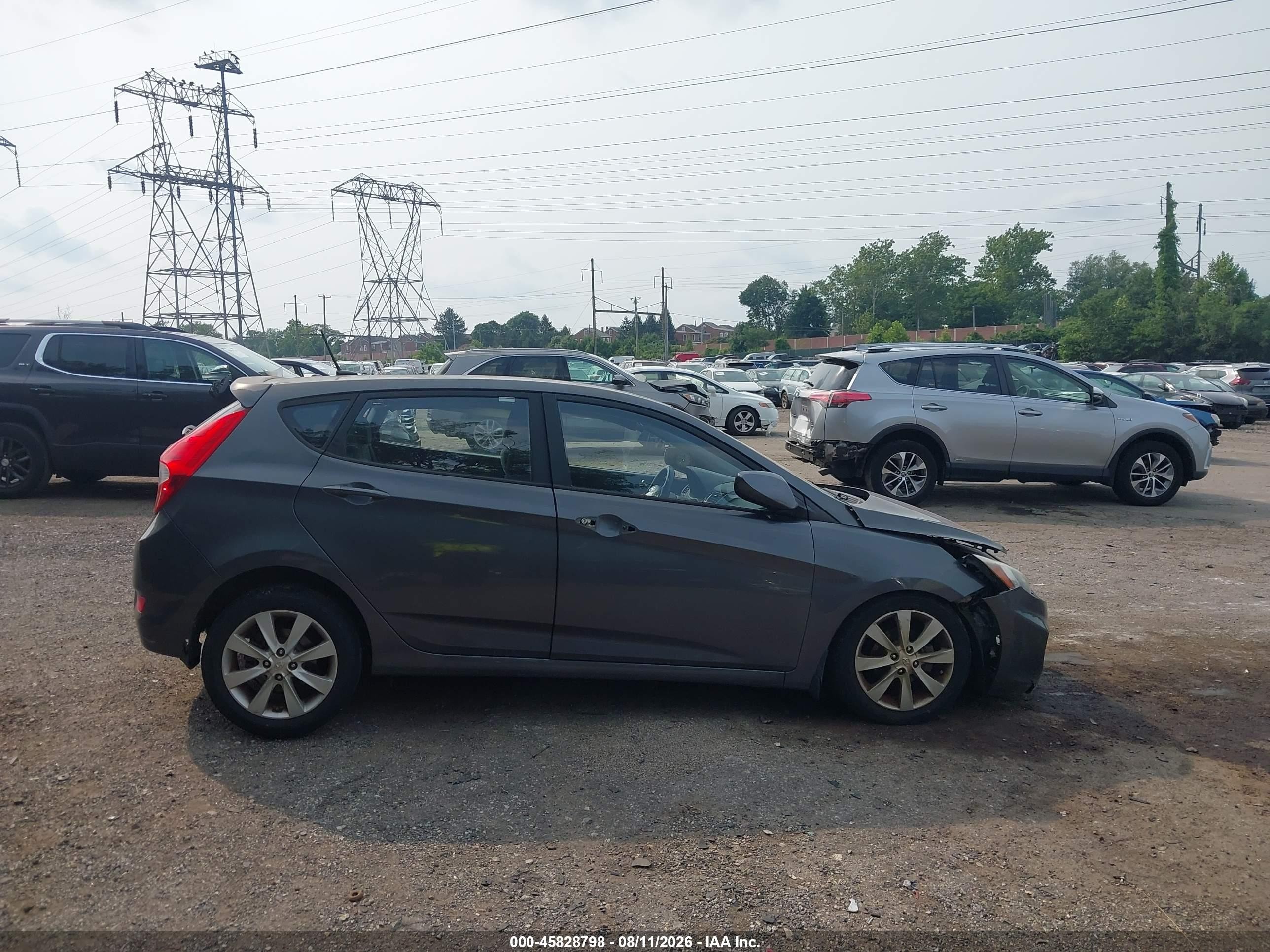 2012 Hyundai Accent Se Gray vin: KMHCU5AE8CU026198