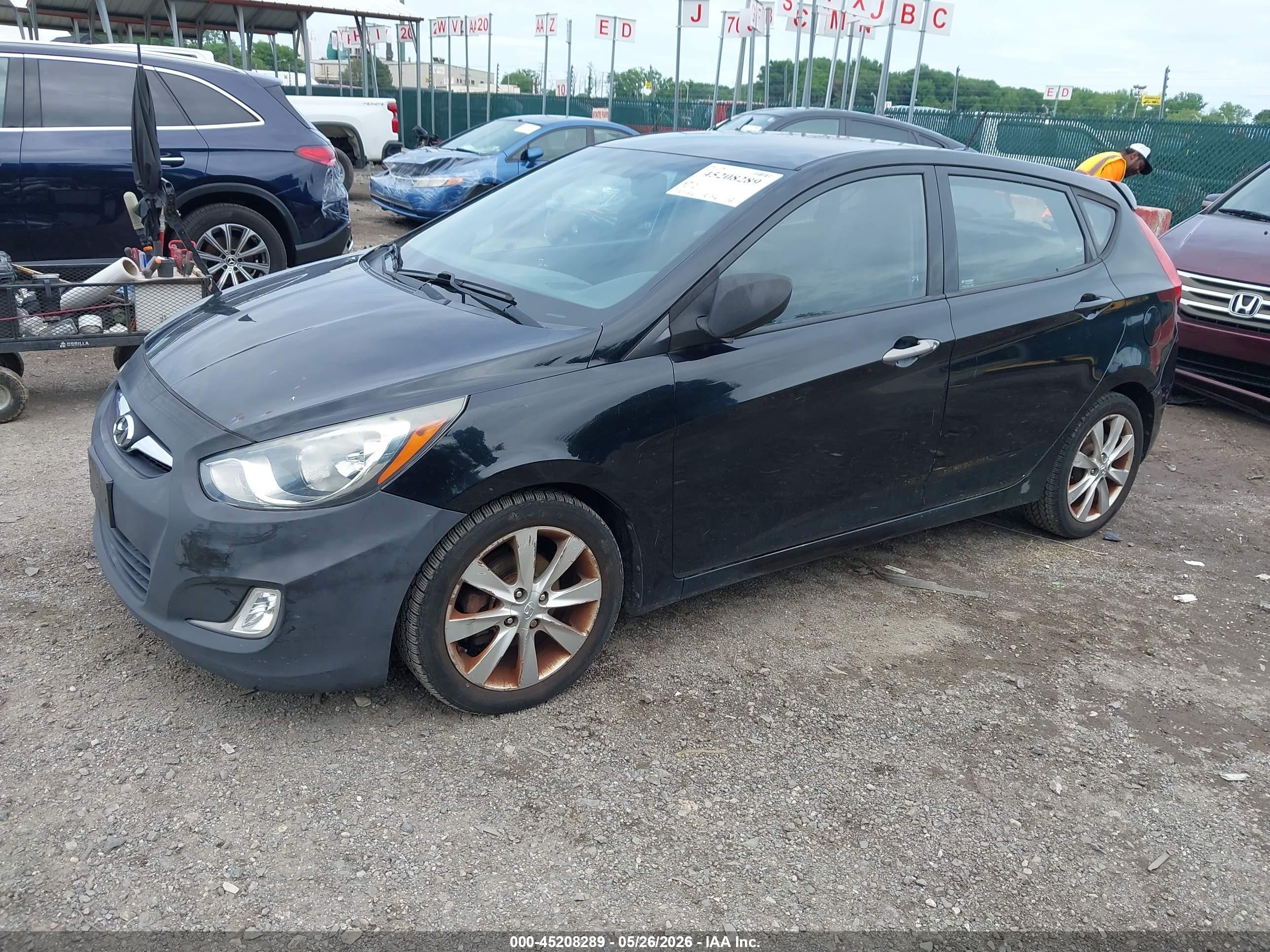 2012 Hyundai Accent Se Black vin: KMHCU5AE8CU039680