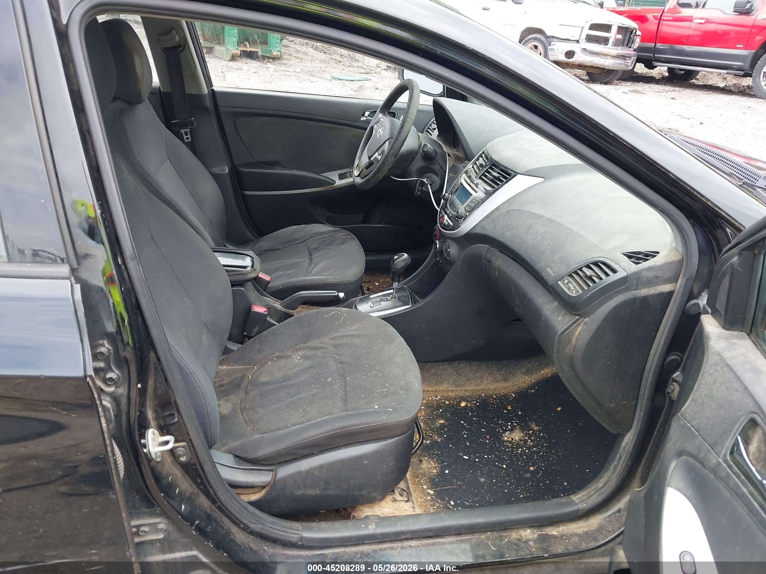 2012 Hyundai Accent Se Black vin: KMHCU5AE8CU039680