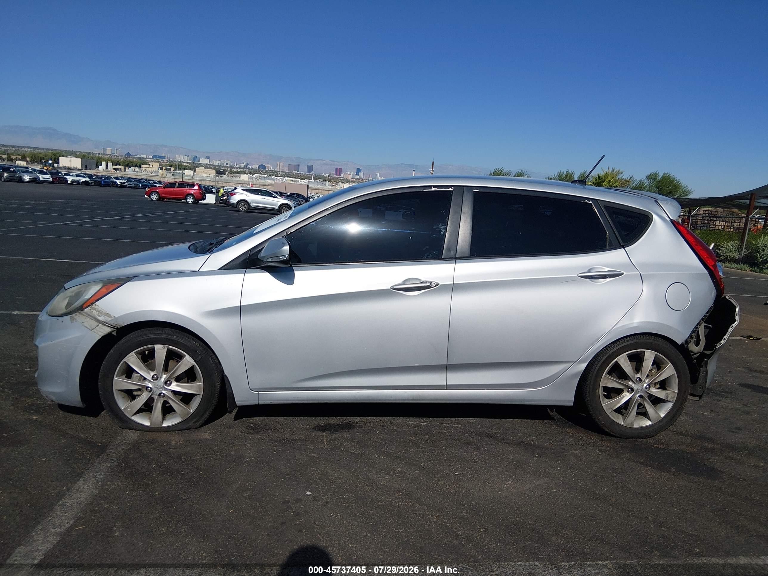 2013 Hyundai Accent Se Silver vin: KMHCU5AE8DU111558