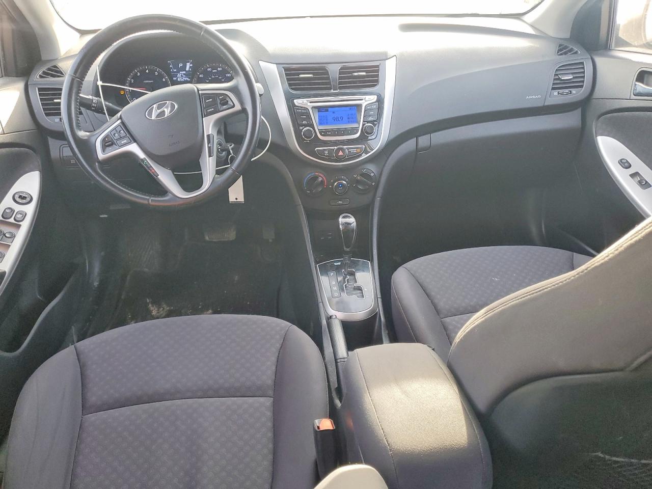 2014 Hyundai Accent Se Gray vin: KMHCU5AE8EU190070