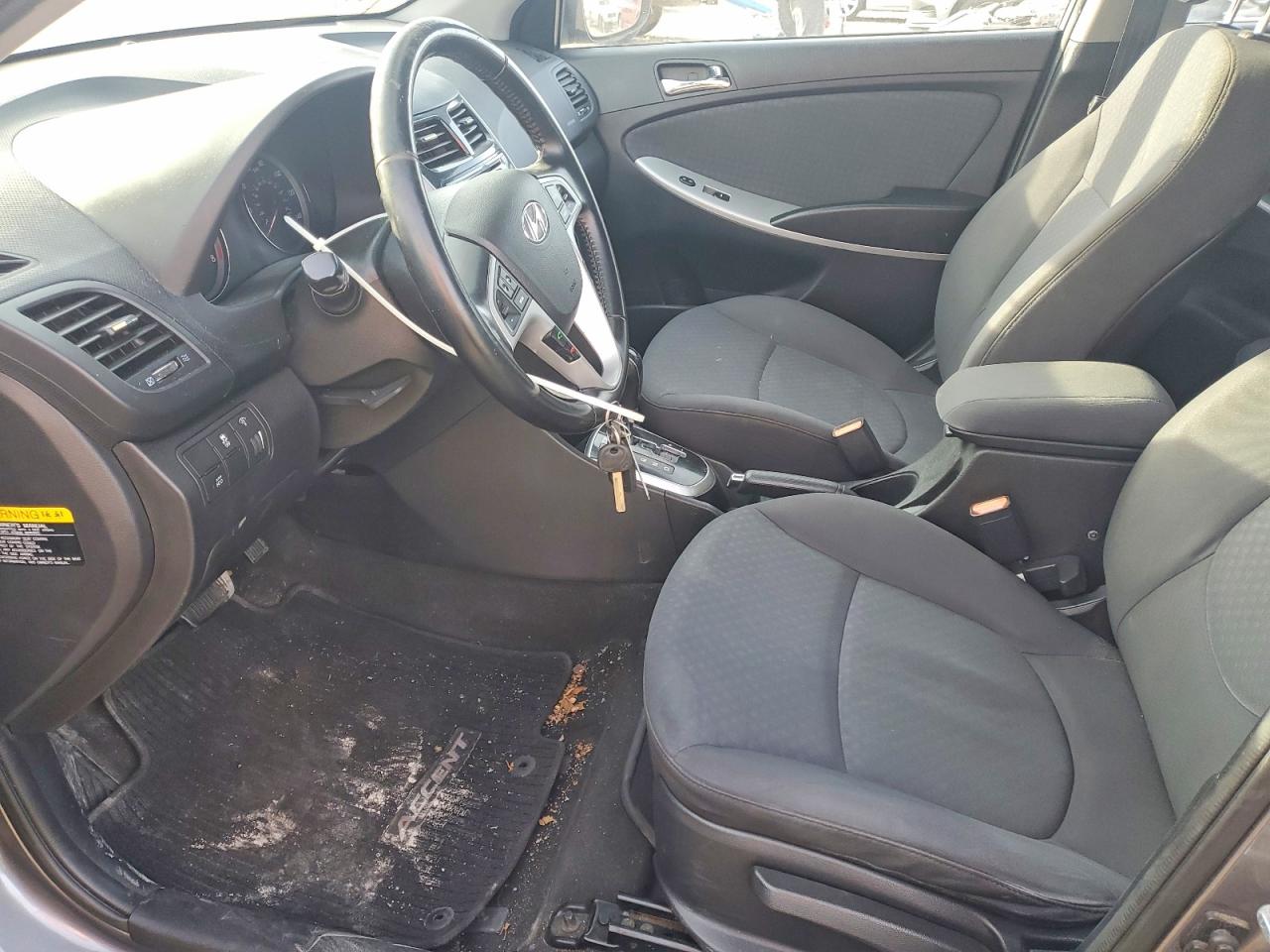 2014 Hyundai Accent Se Gray vin: KMHCU5AE8EU190070