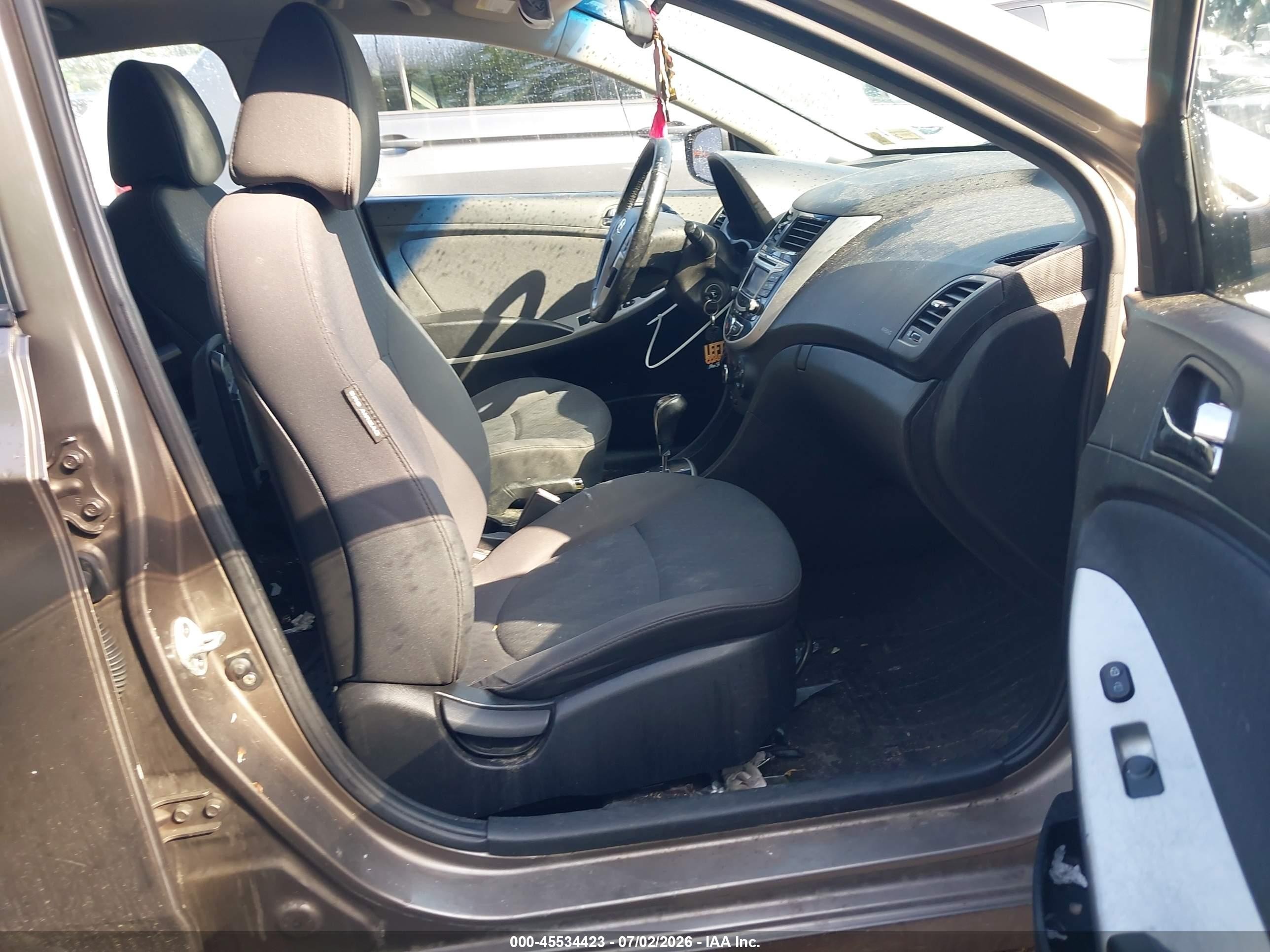 2012 Hyundai Accent Se Brown vin: KMHCU5AE9CU012519
