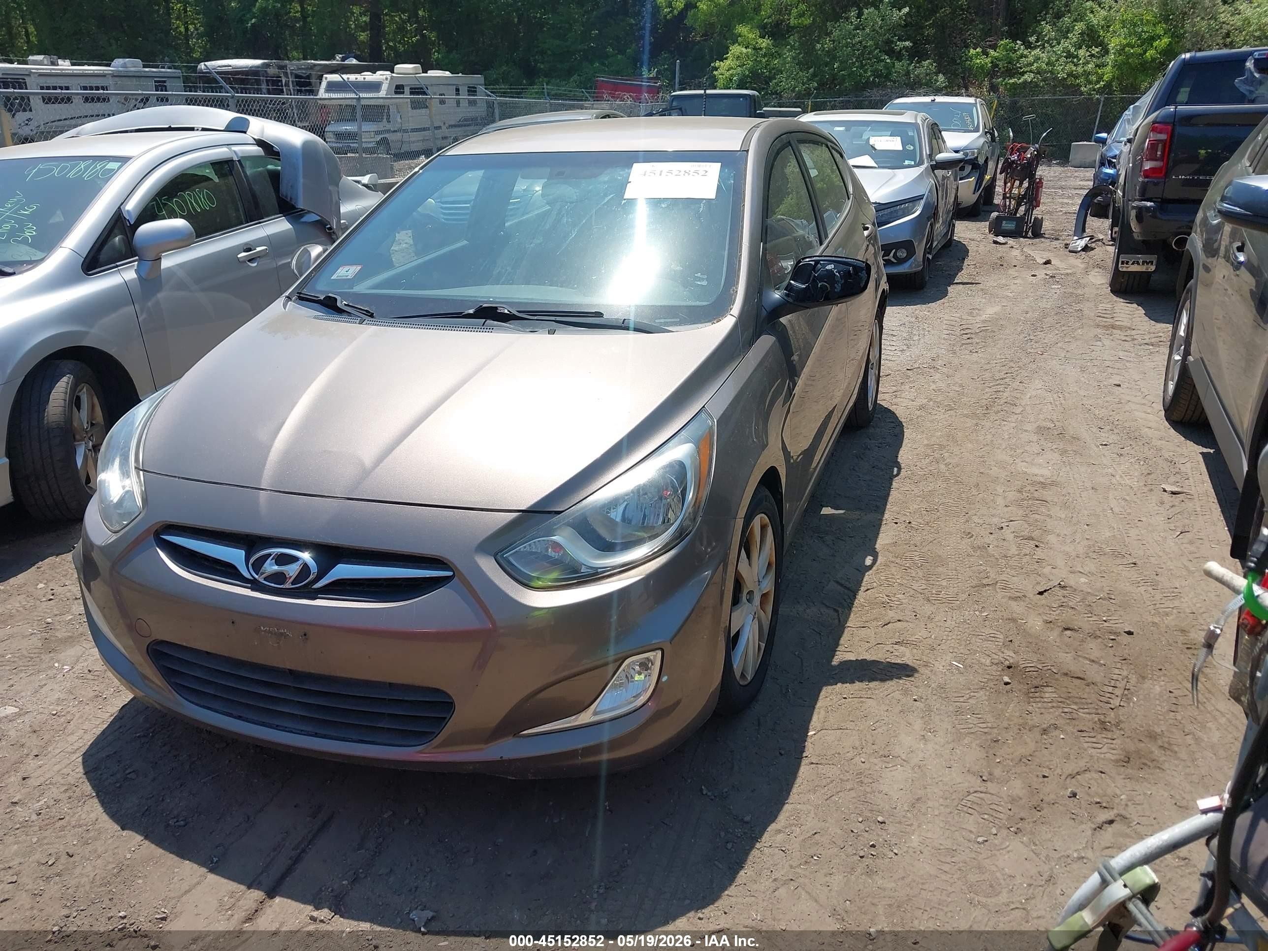 2012 Hyundai Accent Se Brown vin: KMHCU5AE9CU012522