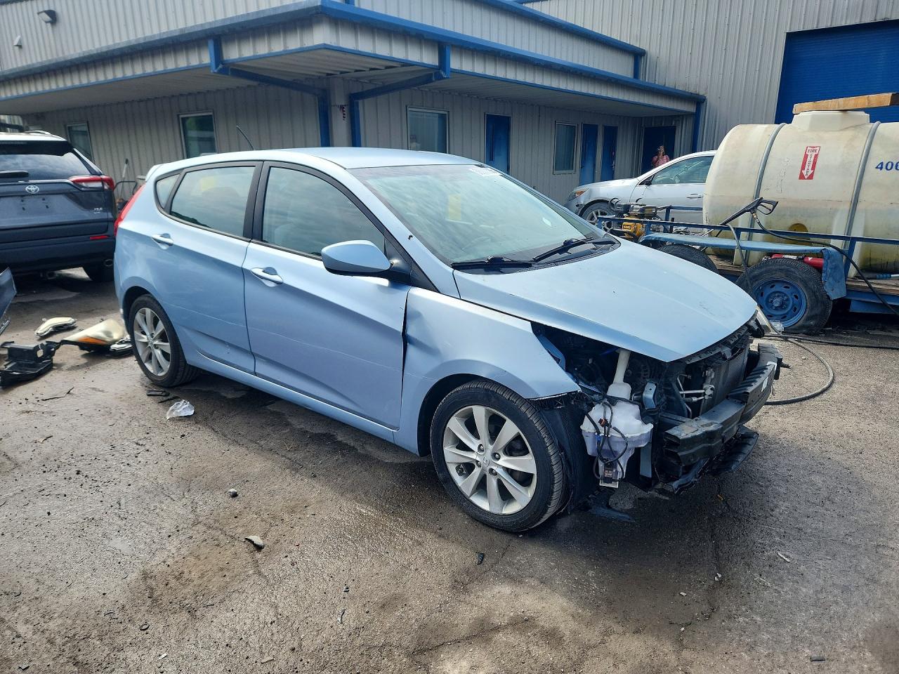 2012 Hyundai Accent Se Blue vin: KMHCU5AE9CU020037