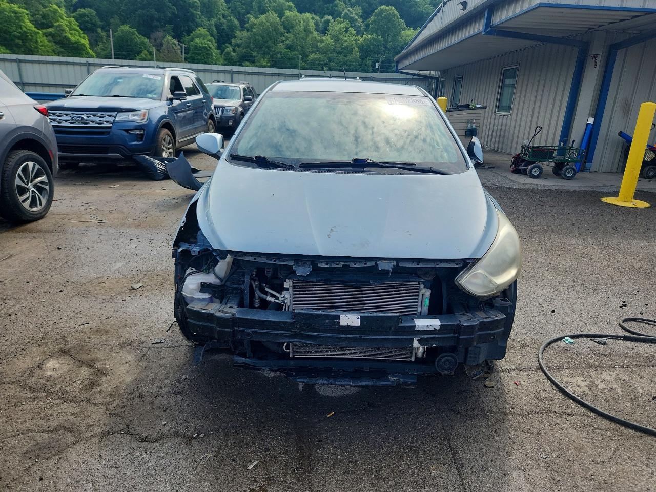 2012 Hyundai Accent Se Blue vin: KMHCU5AE9CU020037