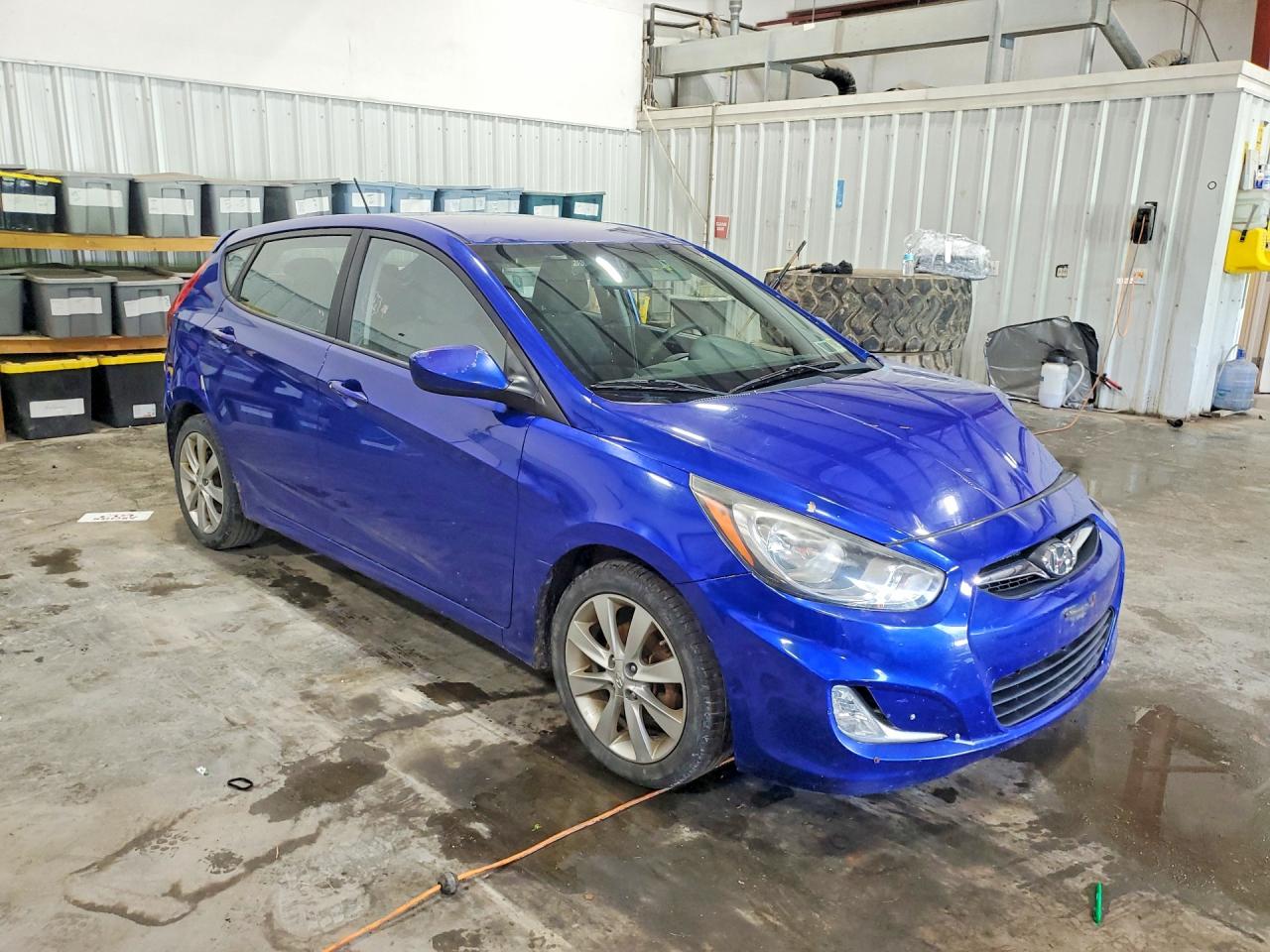 2012 Hyundai Accent Se Blue vin: KMHCU5AE9CU025285