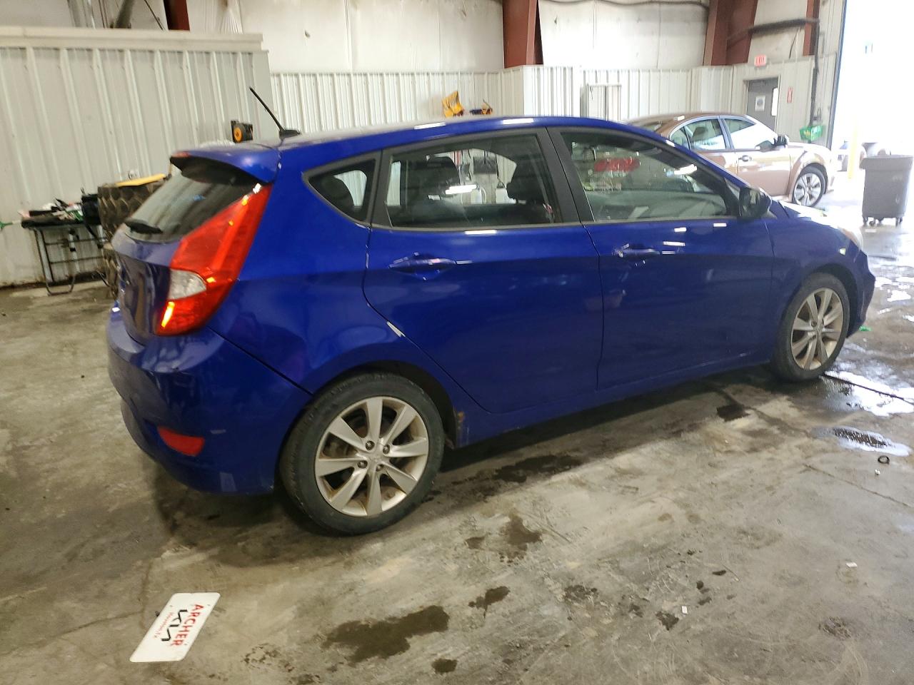 2012 Hyundai Accent Se Blue vin: KMHCU5AE9CU025285