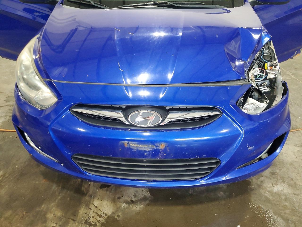 2012 Hyundai Accent Se Blue vin: KMHCU5AE9CU025285