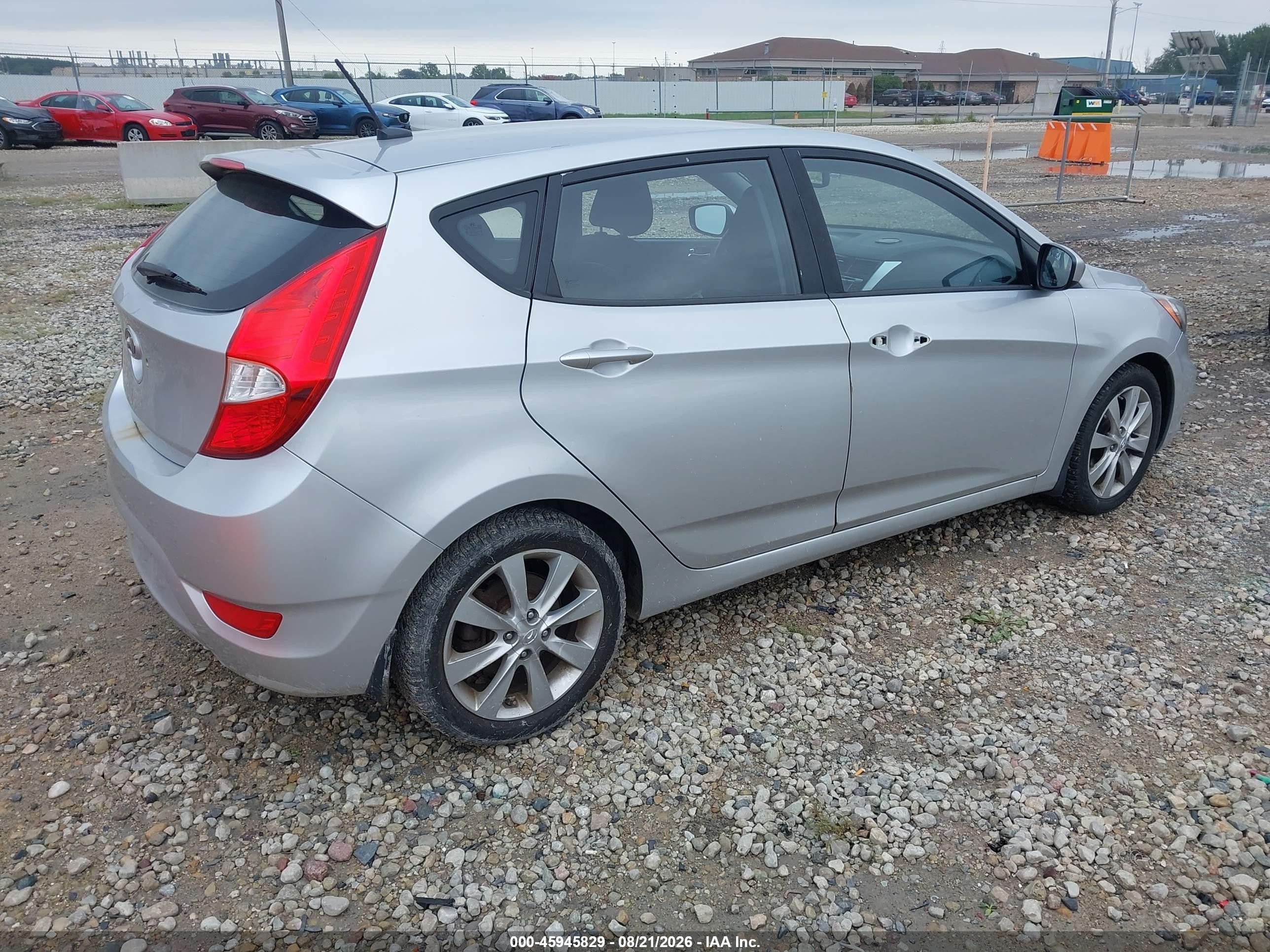 2012 Hyundai Accent Se Silver vin: KMHCU5AE9CU029708