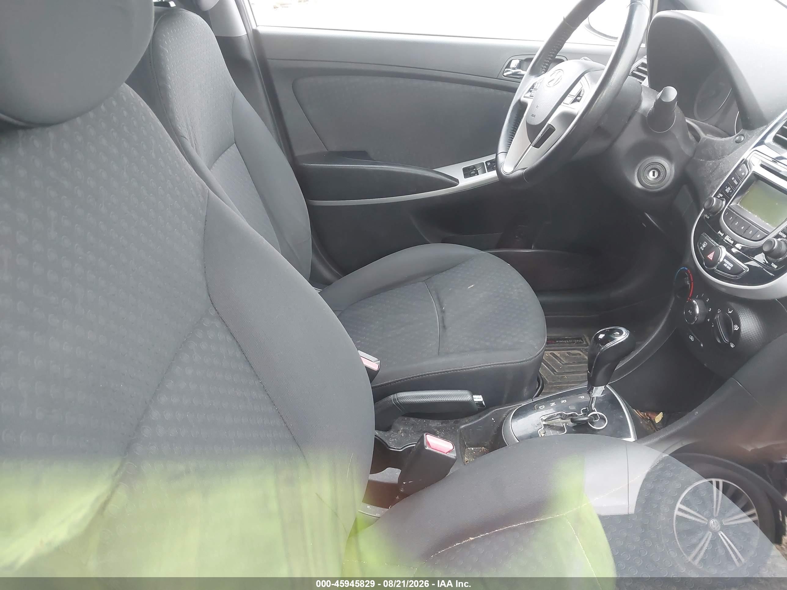 2012 Hyundai Accent Se Silver vin: KMHCU5AE9CU029708