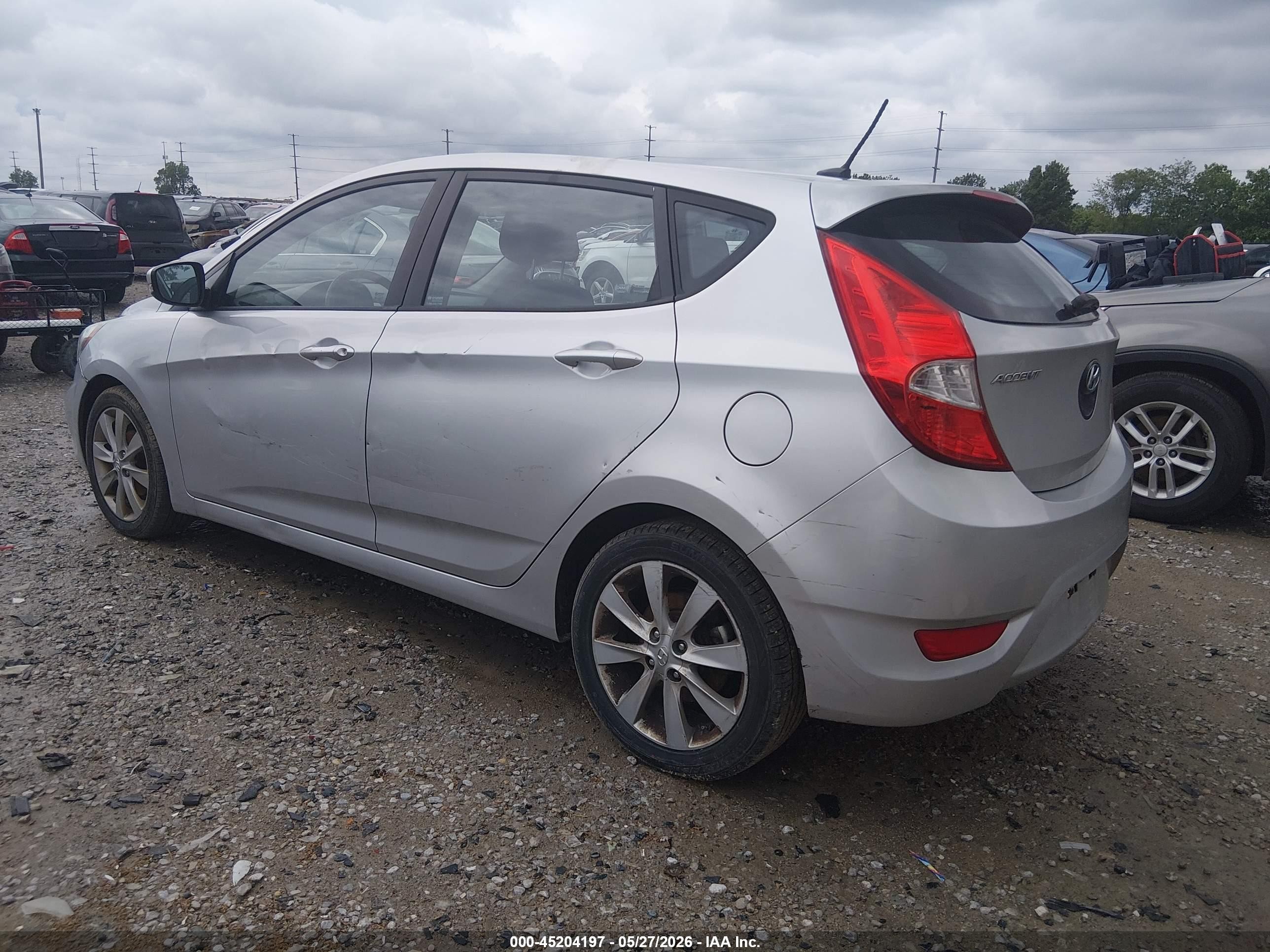 2013 Hyundai Accent Se Silver vin: KMHCU5AE9DU071815