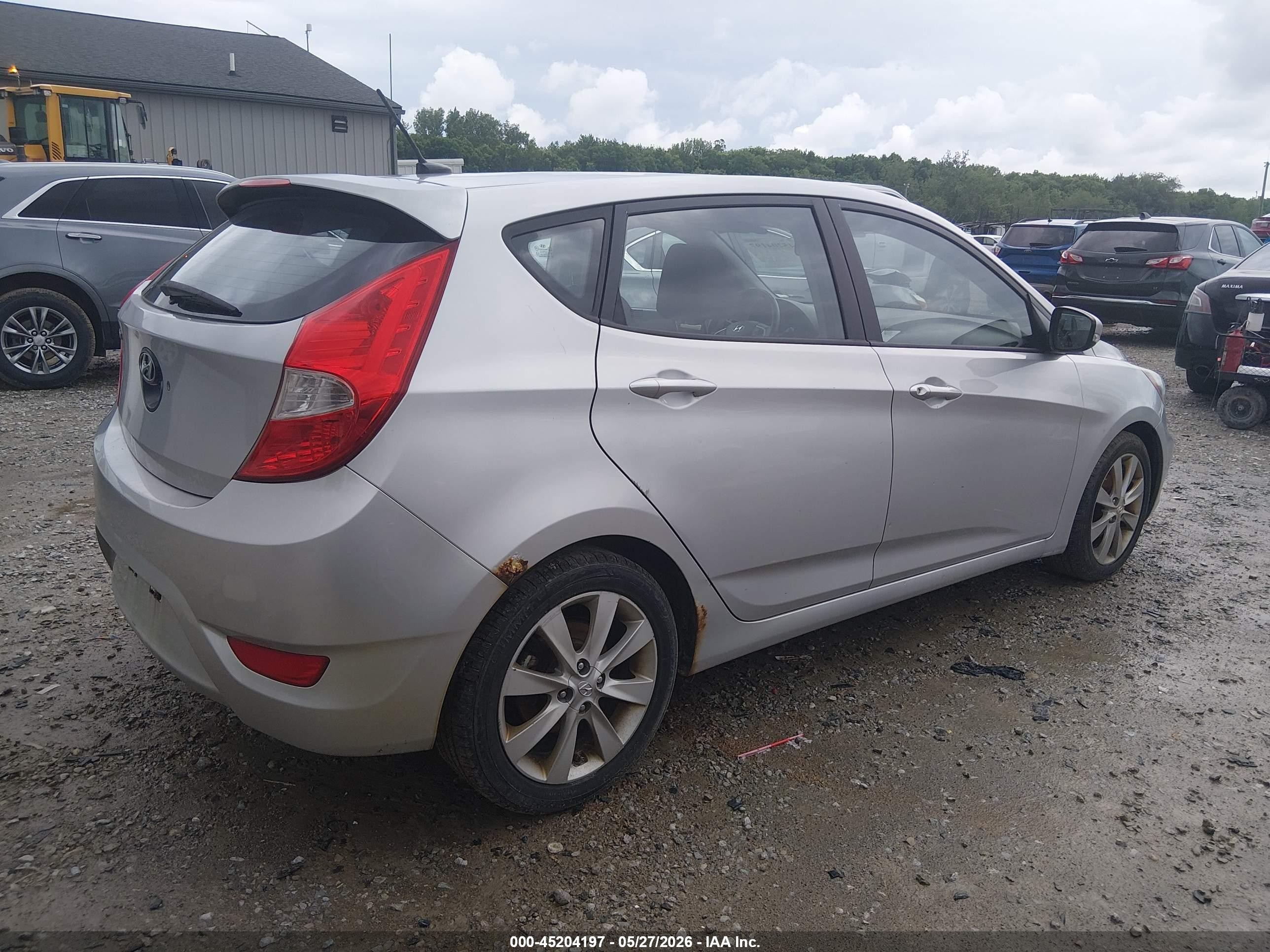 2013 Hyundai Accent Se Silver vin: KMHCU5AE9DU071815