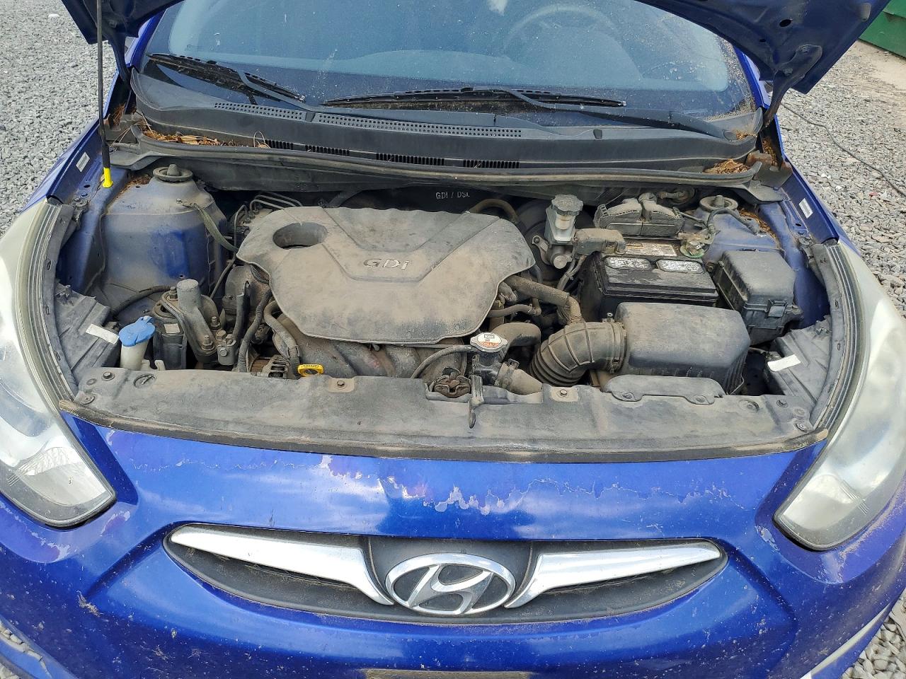 2013 Hyundai Accent Se Blue vin: KMHCU5AE9DU074701