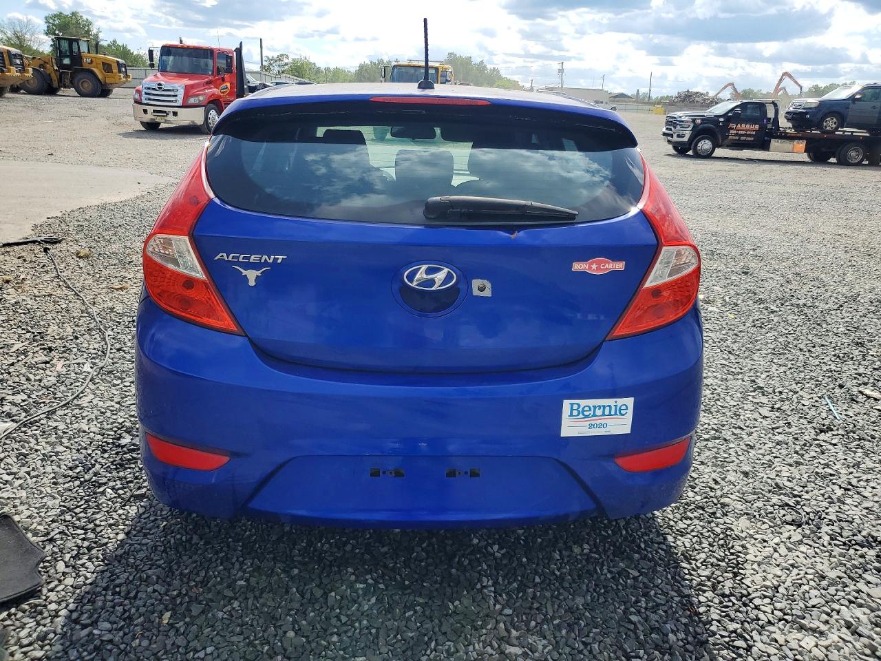 2013 Hyundai Accent Se Blue vin: KMHCU5AE9DU074701