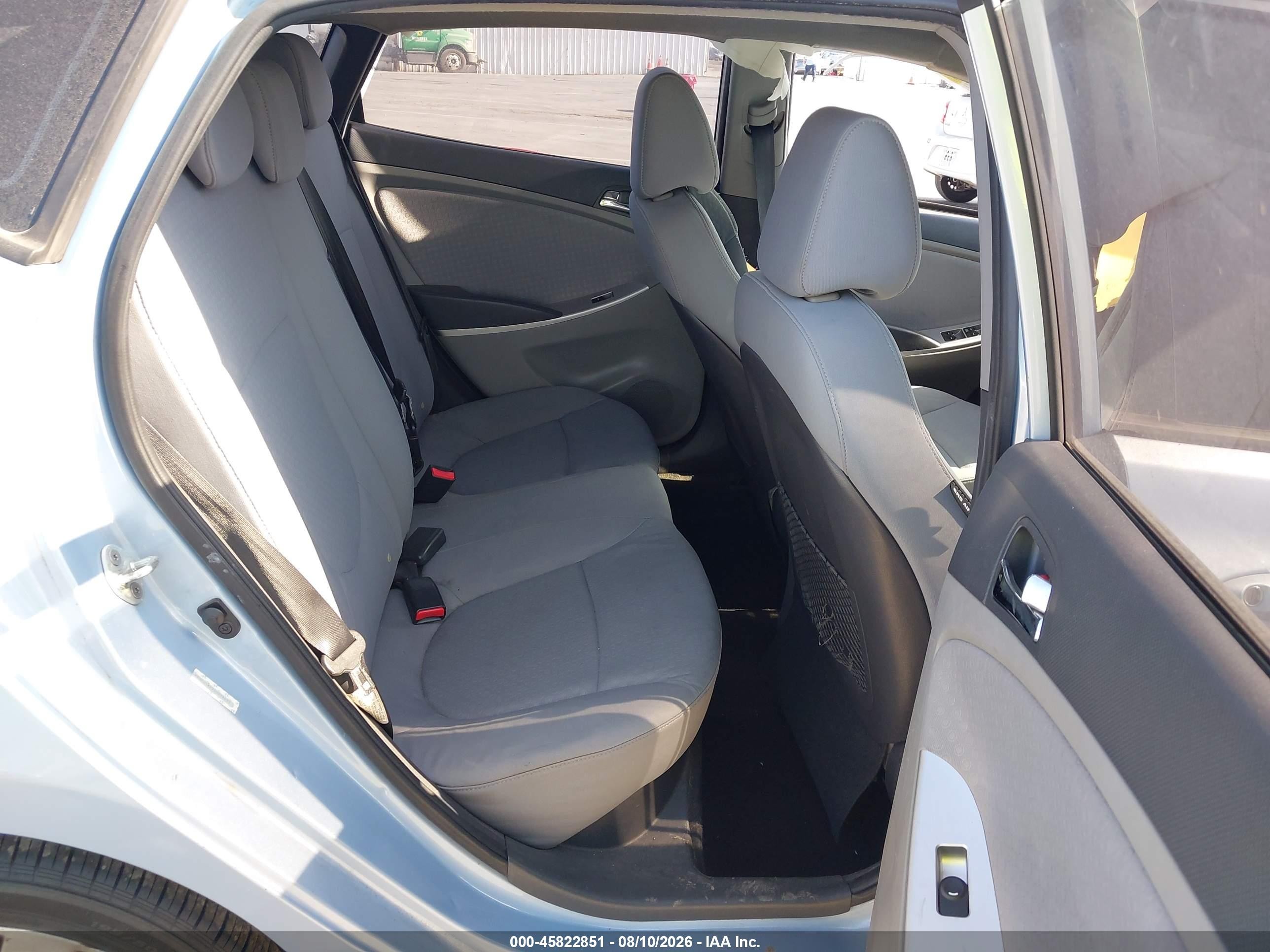 2013 Hyundai Accent Se Light Blue vin: KMHCU5AE9DU098495