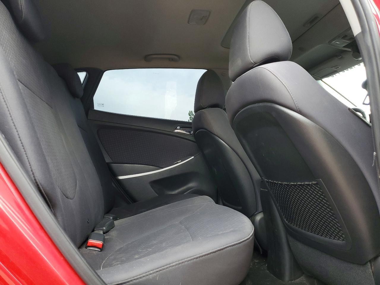 2013 Hyundai Accent Se Red vin: KMHCU5AE9DU105235