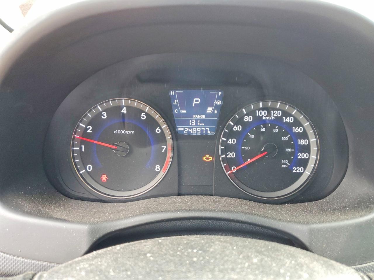 2013 Hyundai Accent Se Red vin: KMHCU5AE9DU105235