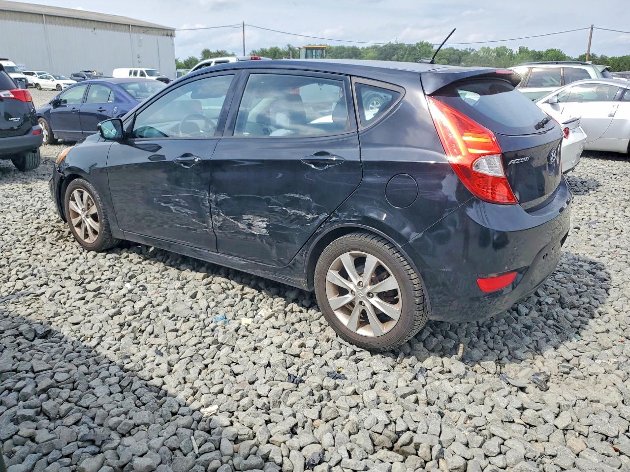 2013 Hyundai Accent Black vin: KMHCU5AE9DU119846
