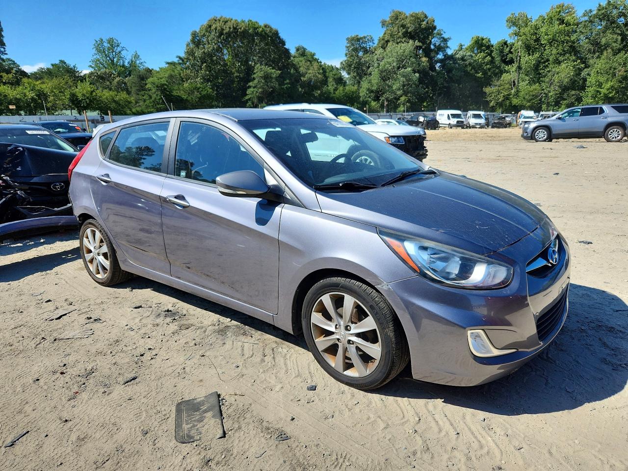 2013 Hyundai Accent Se Серый vin: KMHCU5AE9DU132578