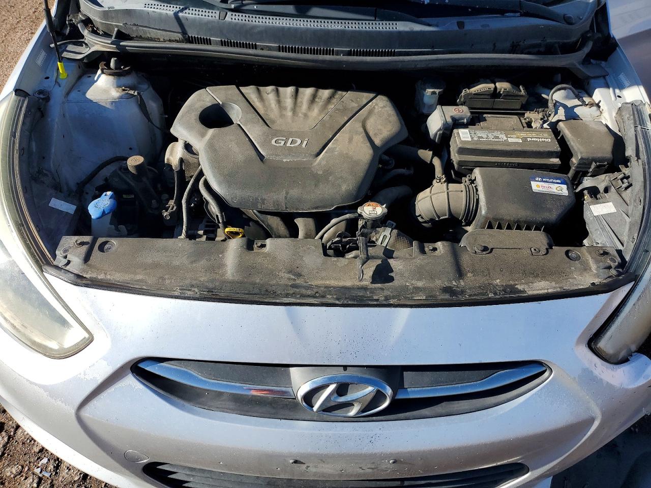 2015 Hyundai Accent Sport Серебряный vin: KMHCU5AE9FU233039