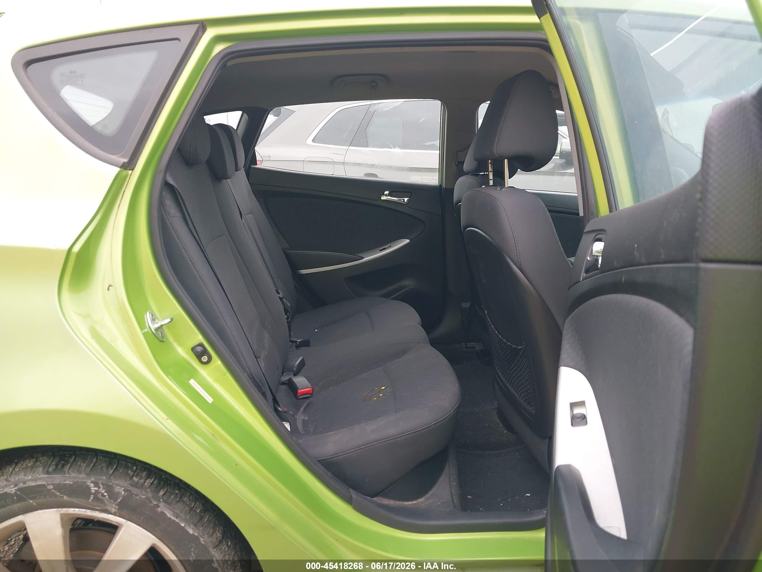 2012 Hyundai Accent Se Green vin: KMHCU5AEXCU018829